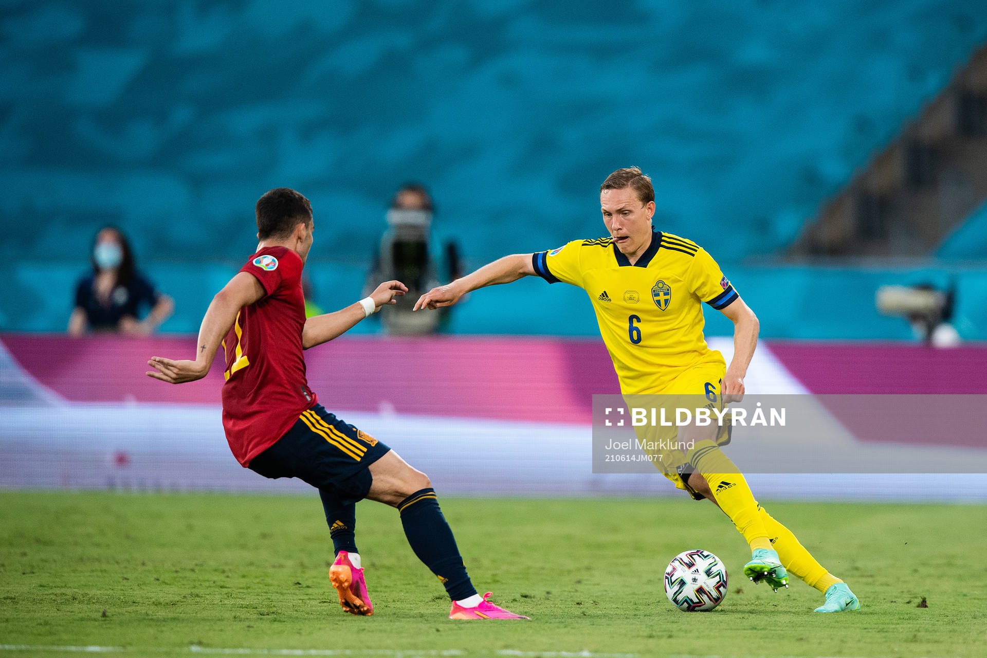 Ferran Torres of Spain and Ludwig Augustinsson of Sweden
