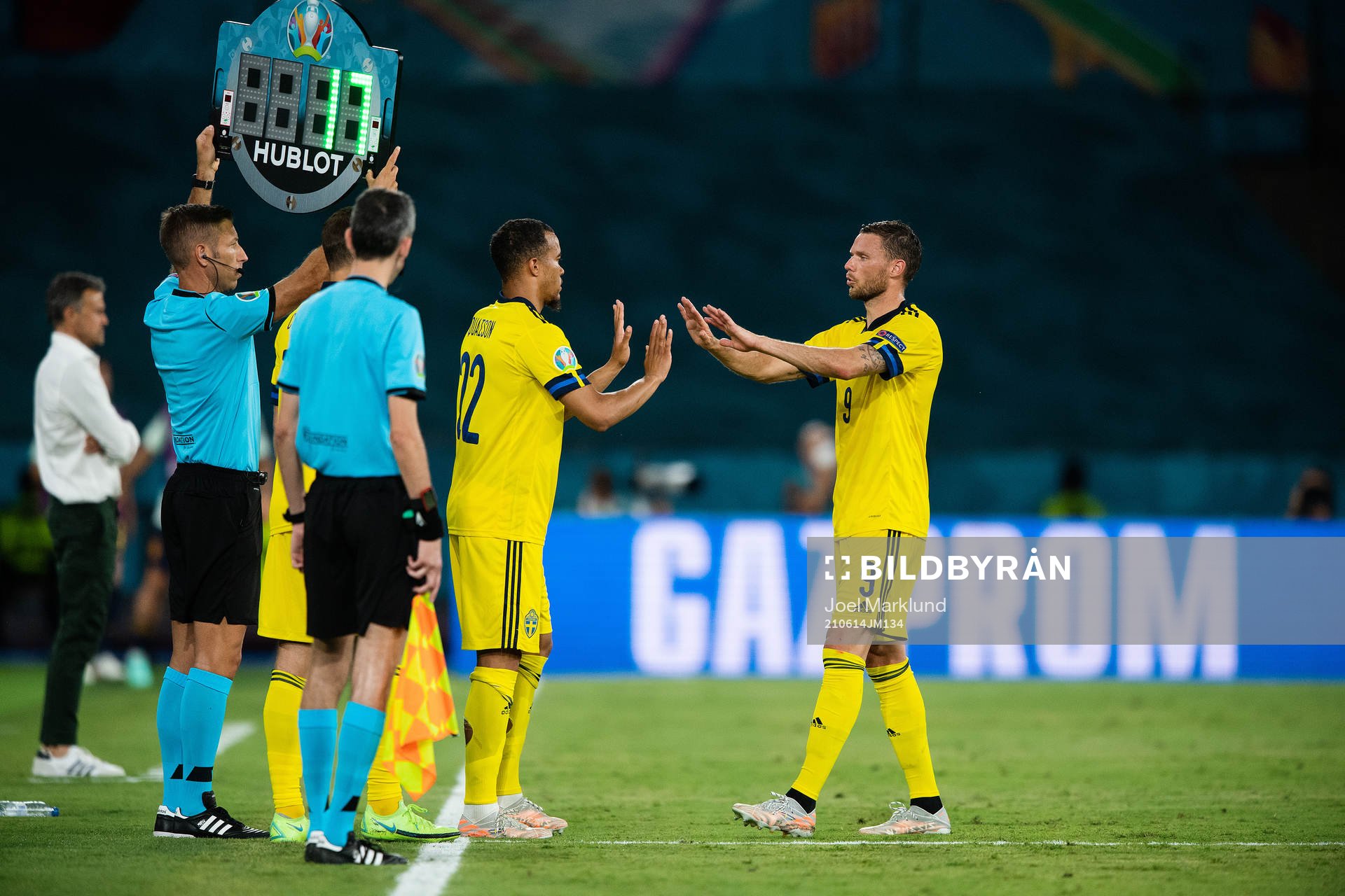 Robin Quaison  is substituted in for Marcus Berg of Sweden