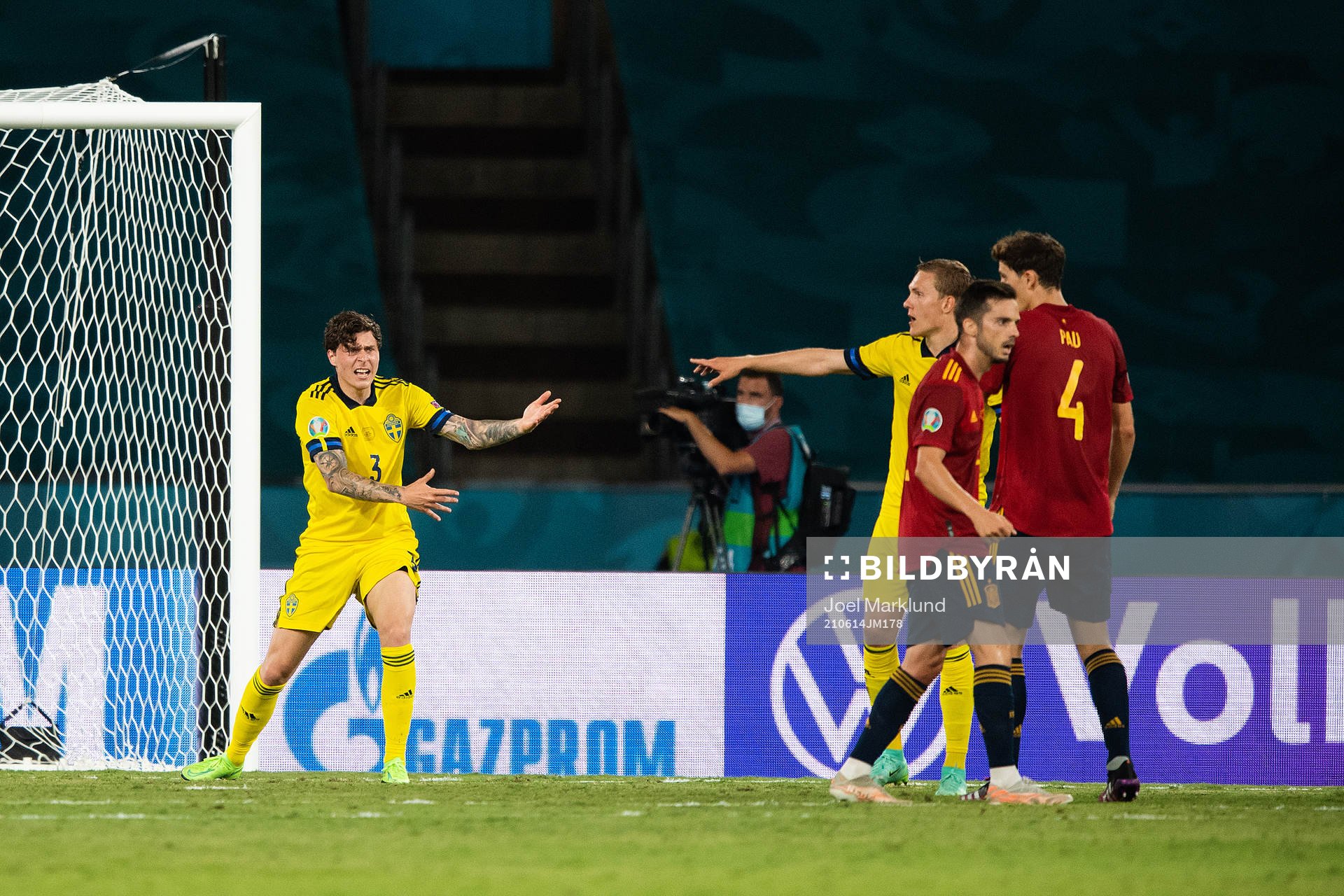 Victor Nilsson Lindelöf of Sweden reacts