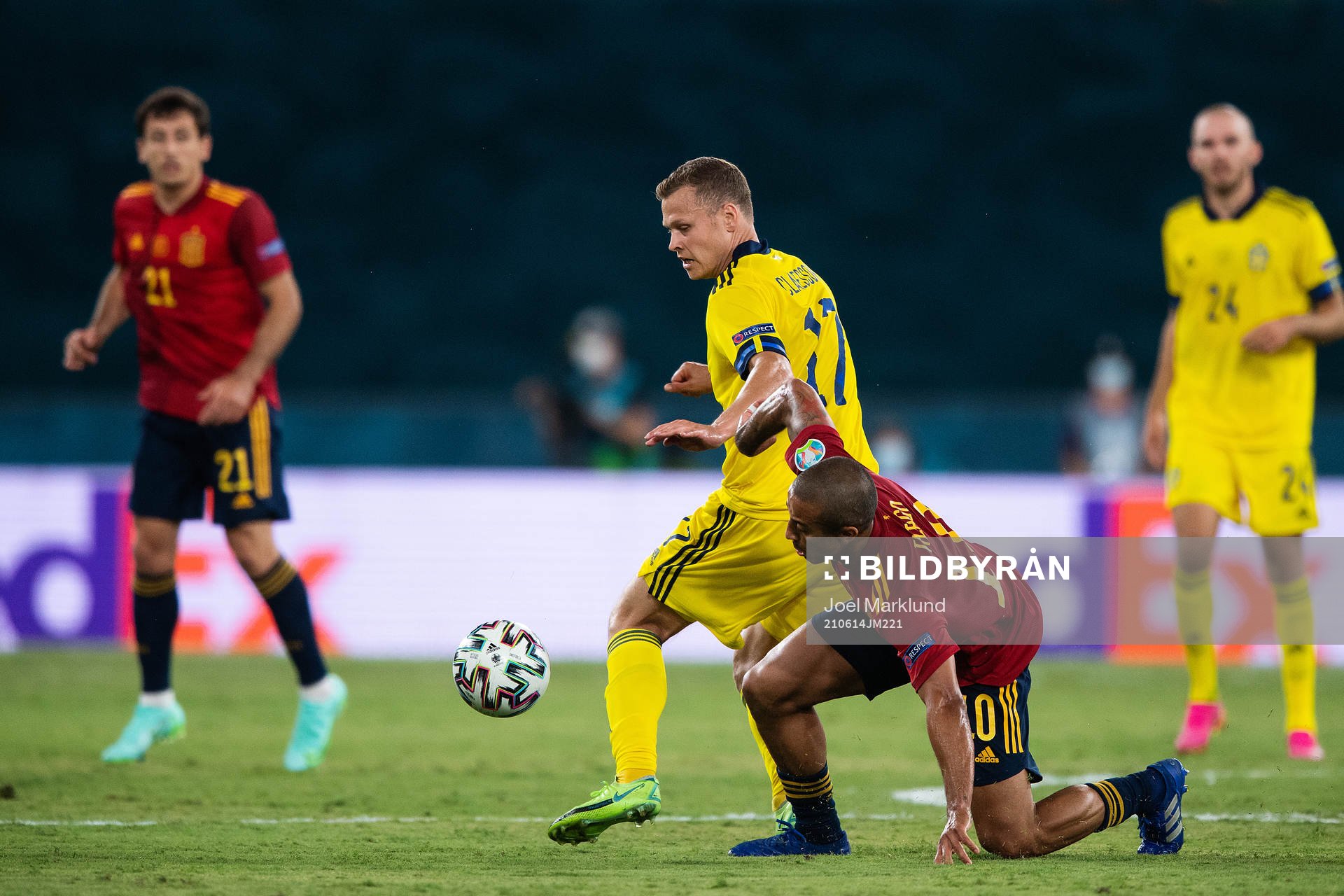 Viktor Claesson of Sweden and Thiago Alcantara of Spain