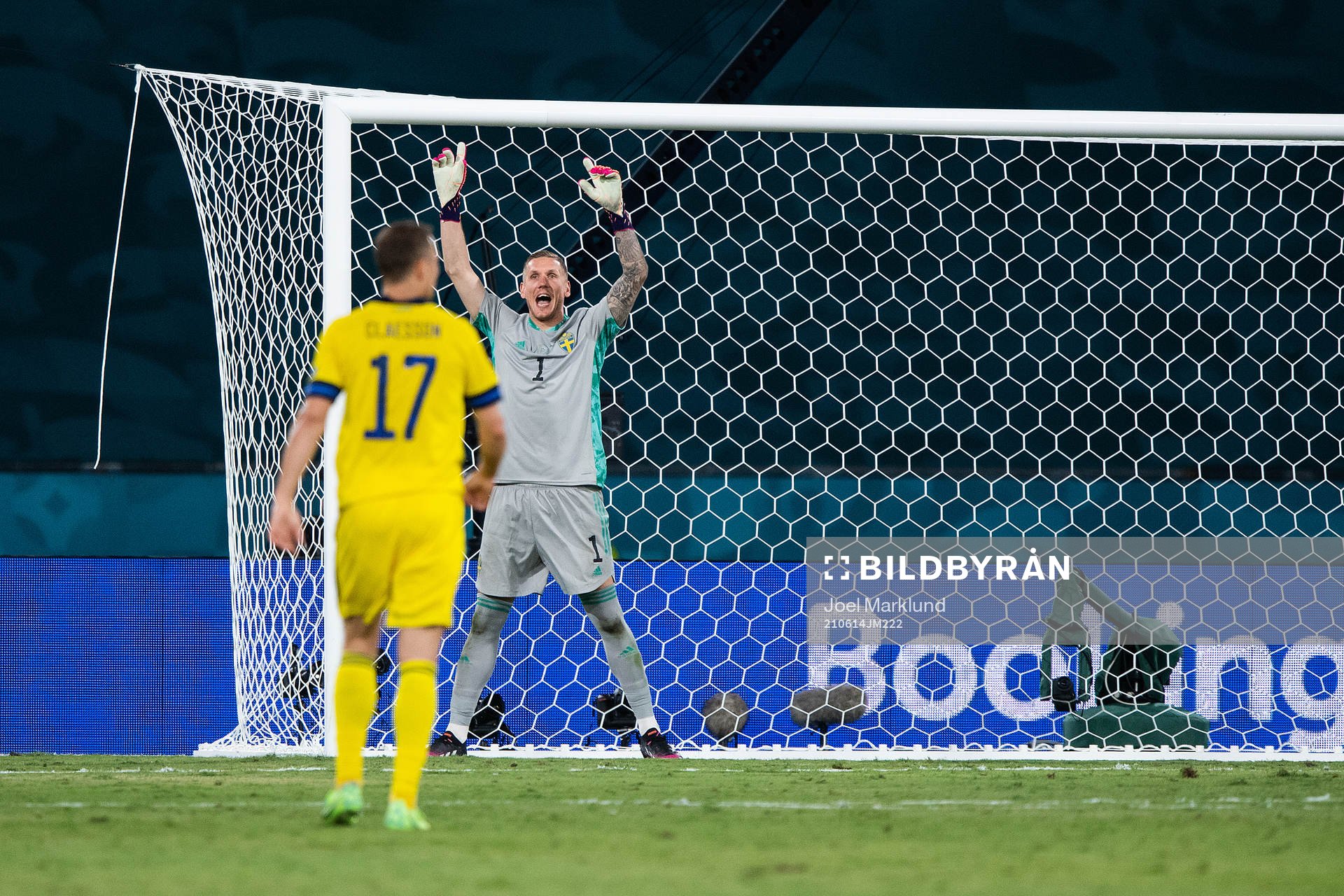 goalkeeper Robin Olsen of Sweden reacts