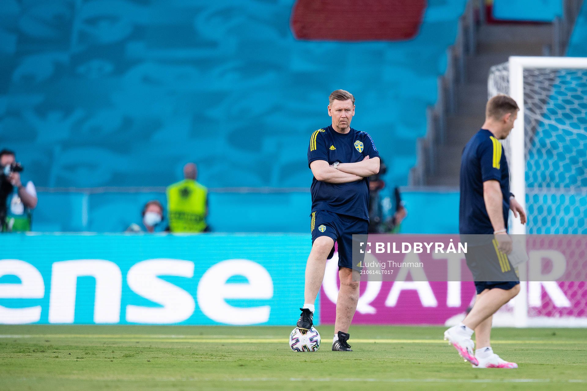 assistant coach Peter Wettergren of Sweden