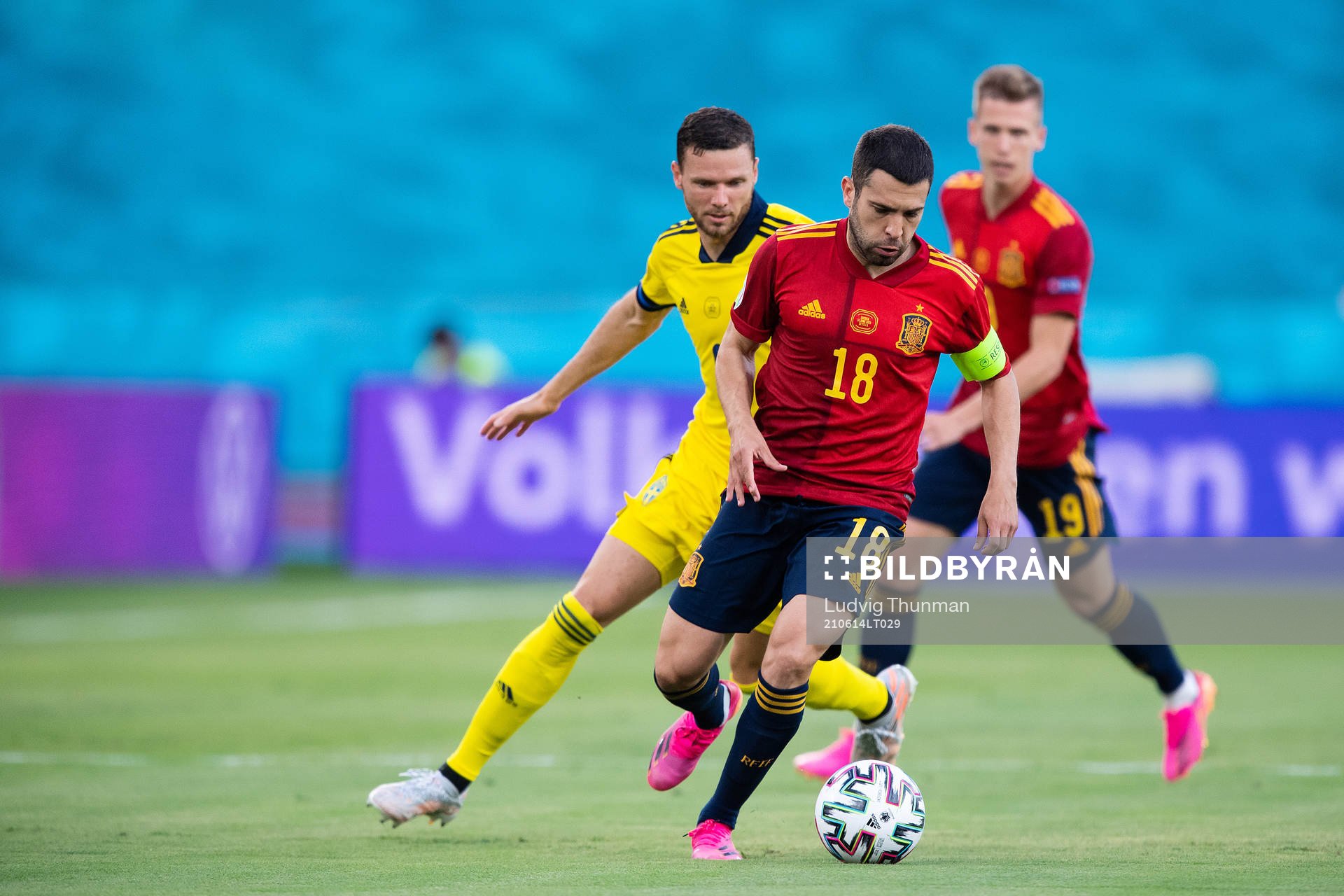 Marcus Berg of Sweden and Jordi Alba of Spain during the UEFA Euro 2020 Football Championship match between Spain and Sweden on June 14, 2021 in Seville. 