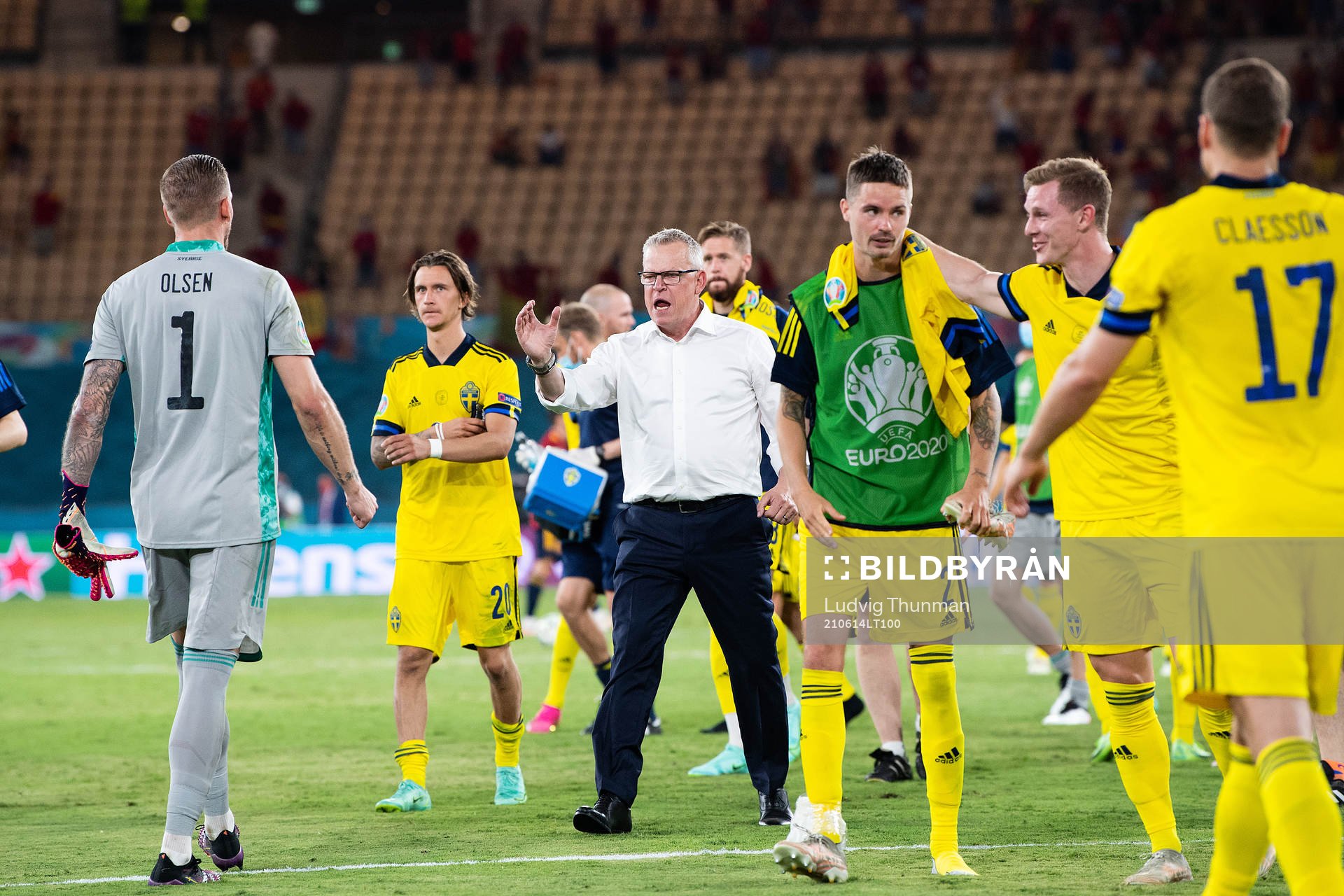 goalkeeper Robin Olsen and head coach Janne Andersson of