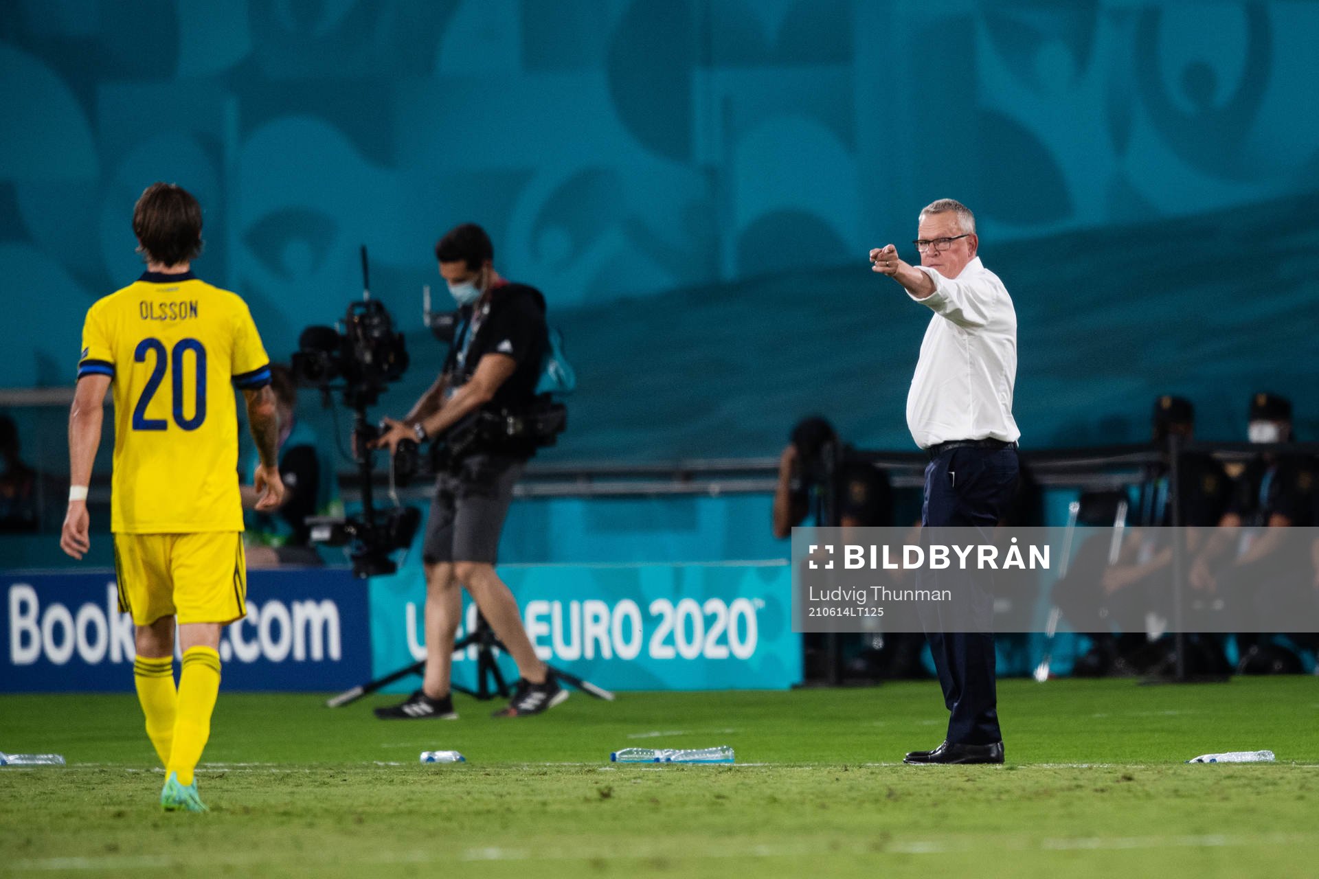 head coach Janne Andersson of Sweden