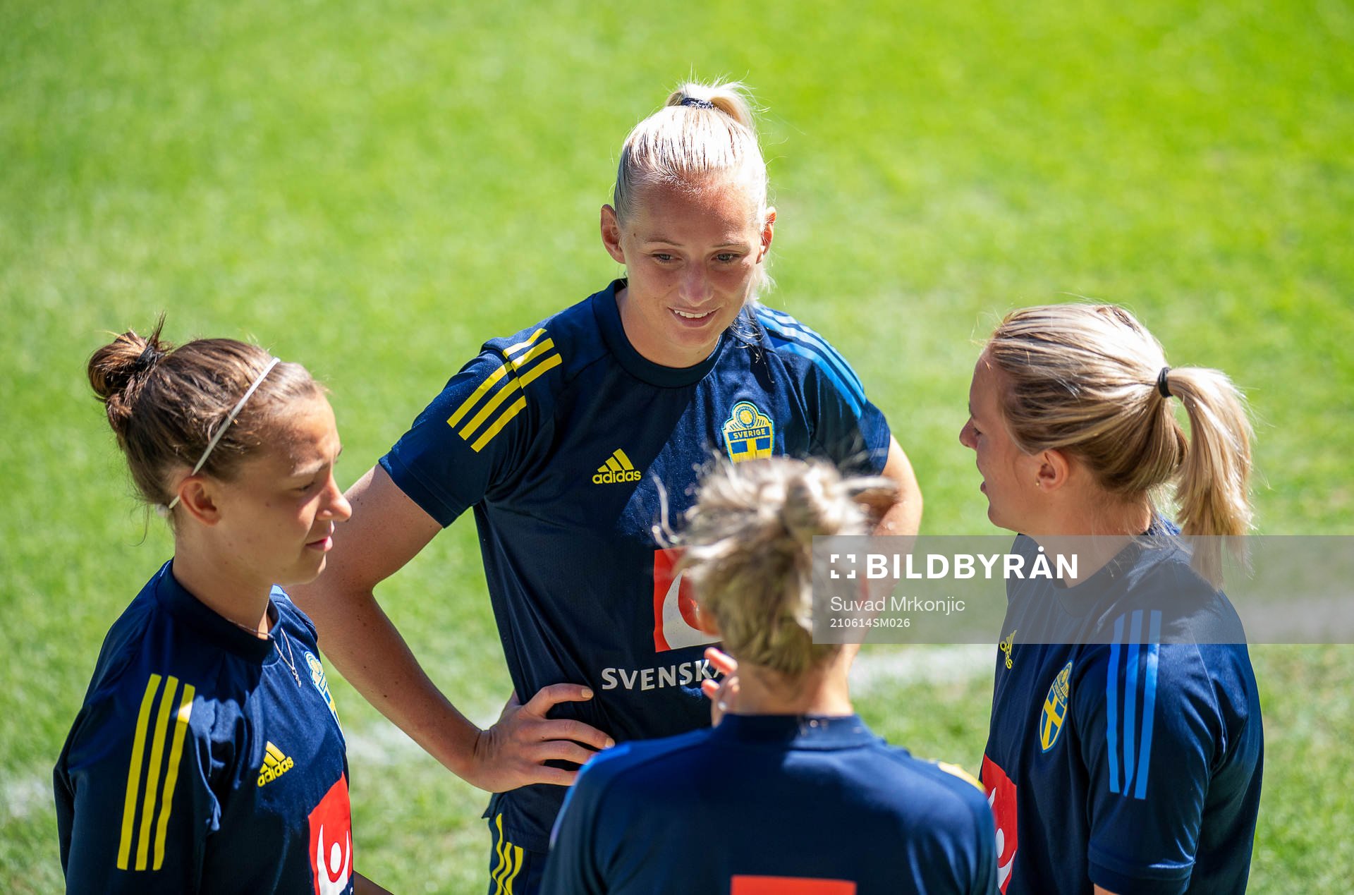 Julia Zigiotti Olme and Stina Blackstenius of Sweden