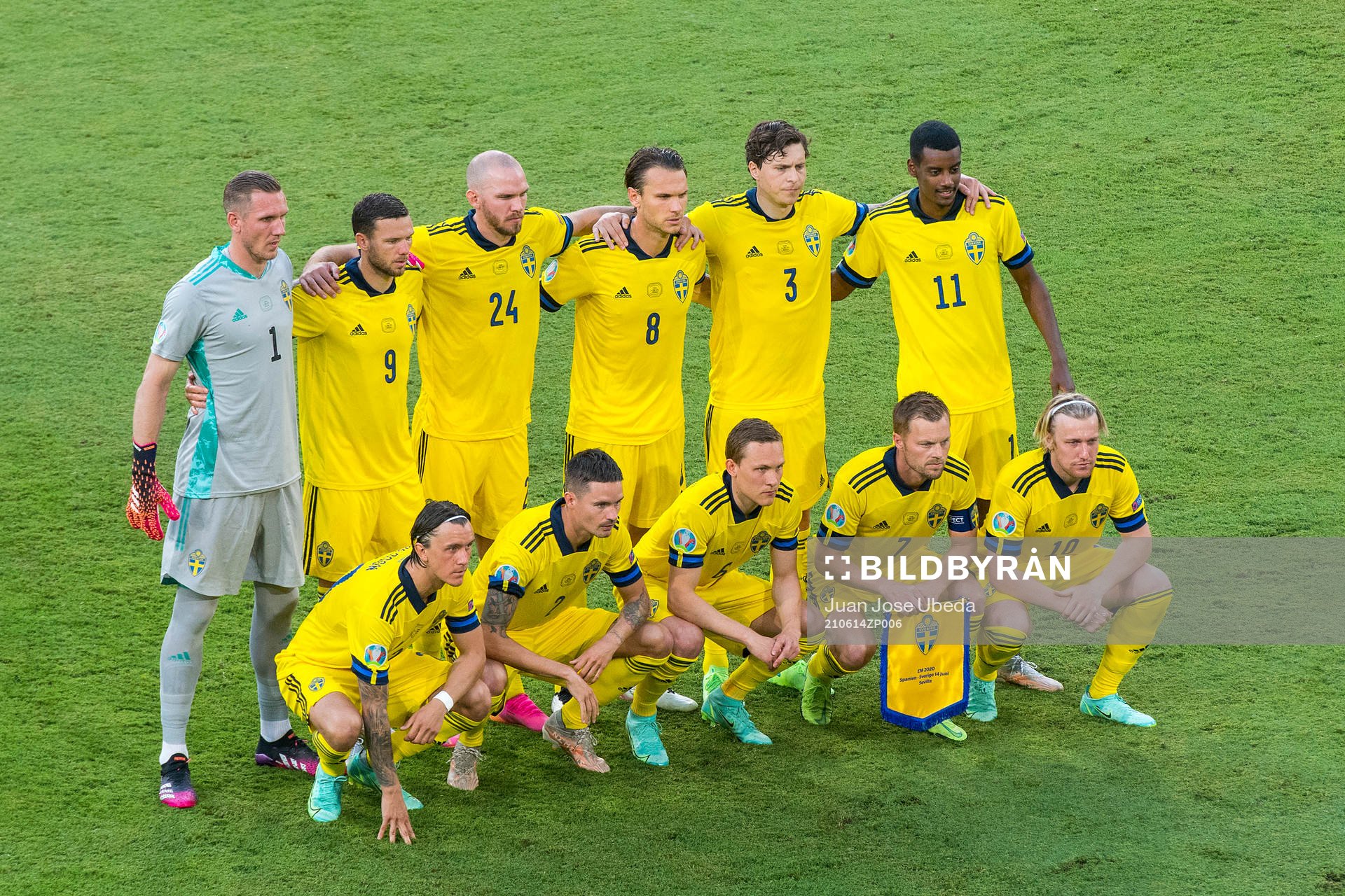The Swedish starting eleven is pictured