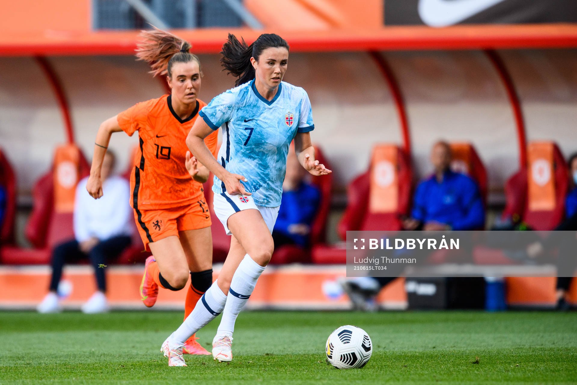 Jill Roord of the Netherlands and Ingrid Syrstad Engen of