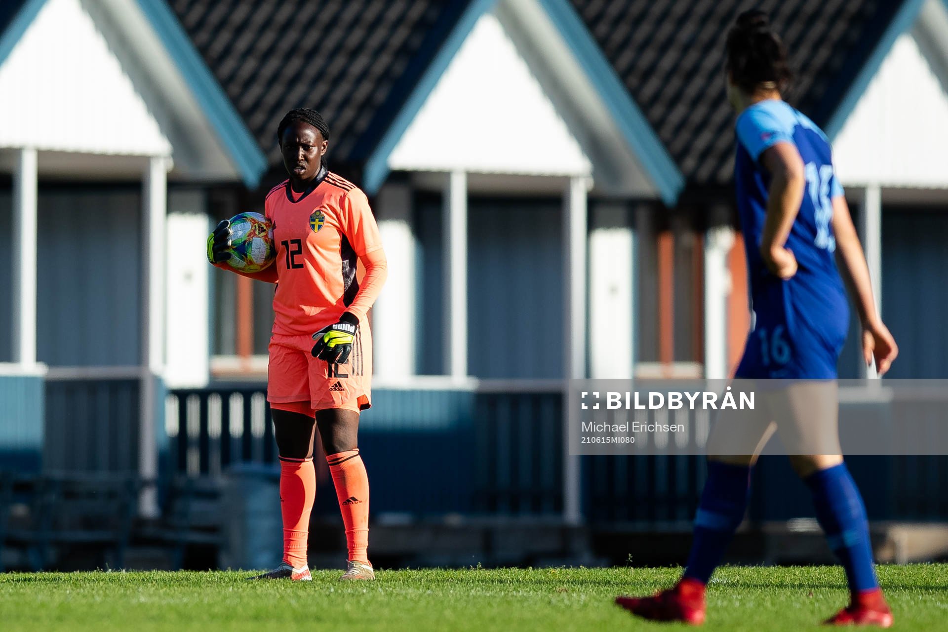 Sveriges målvakt Angel Mukasa