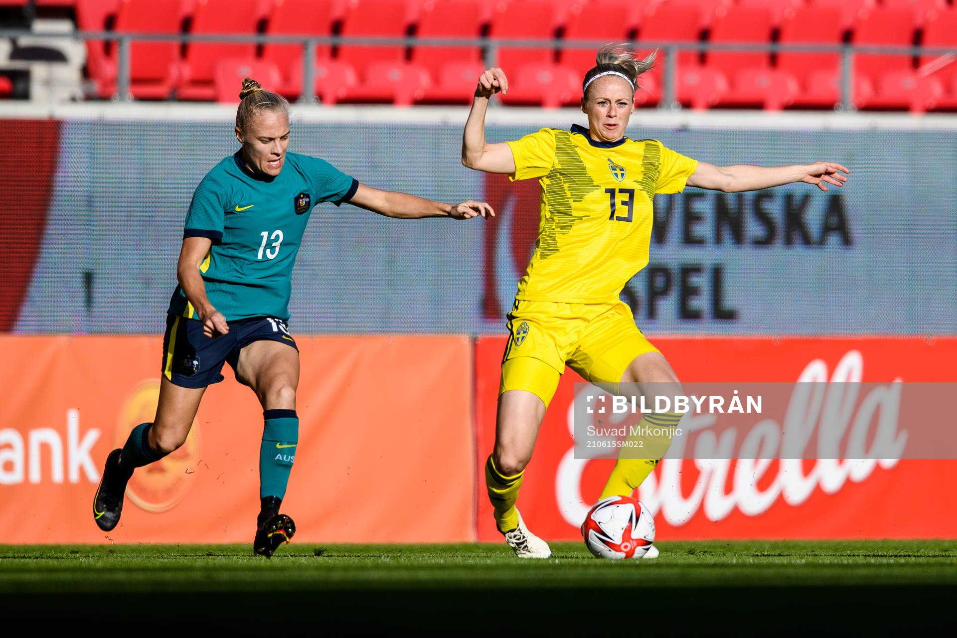 Tameka Yallop of Australia and Amanda Ilestedt of Sweden
