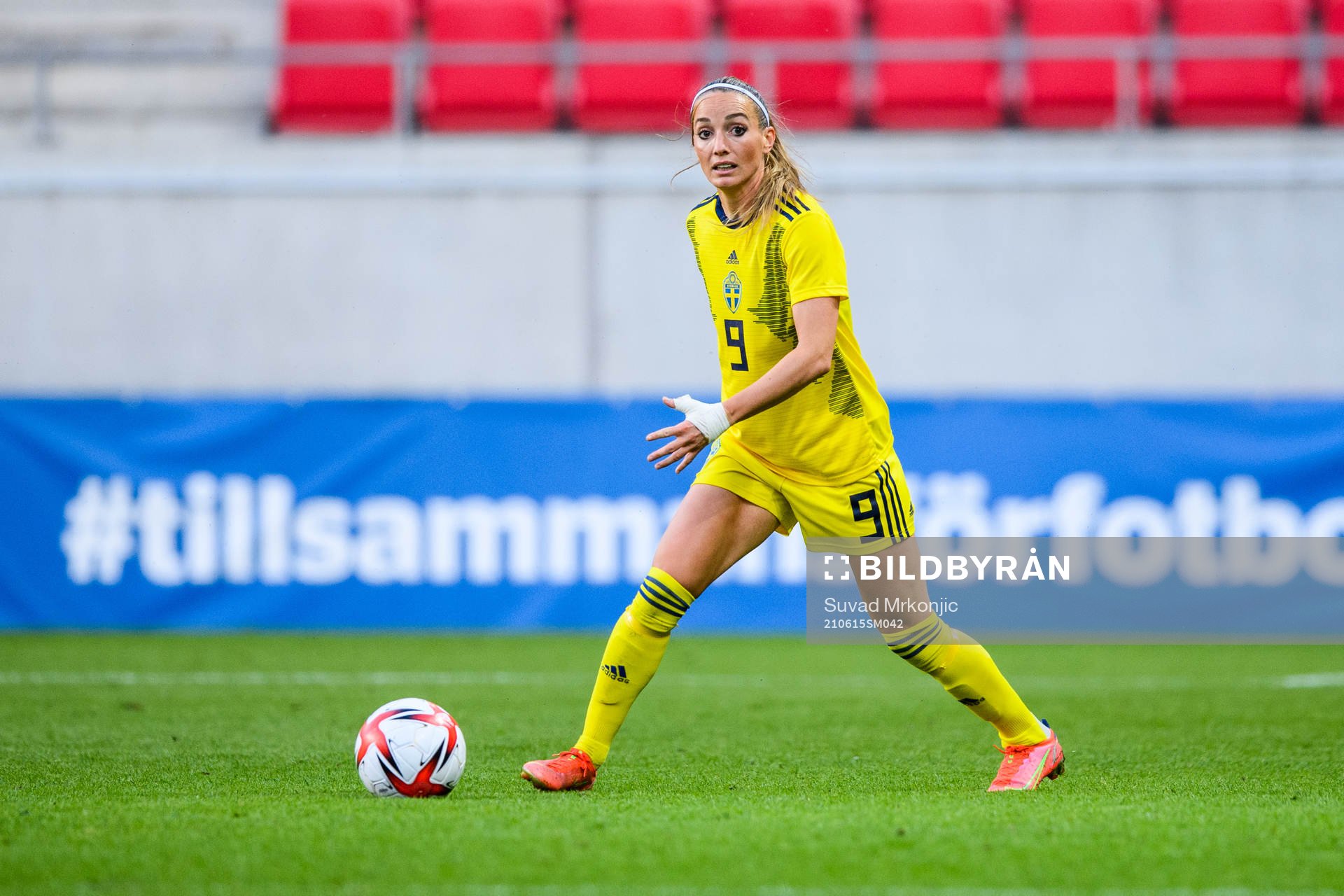 Kosovare Asllani of Sweden