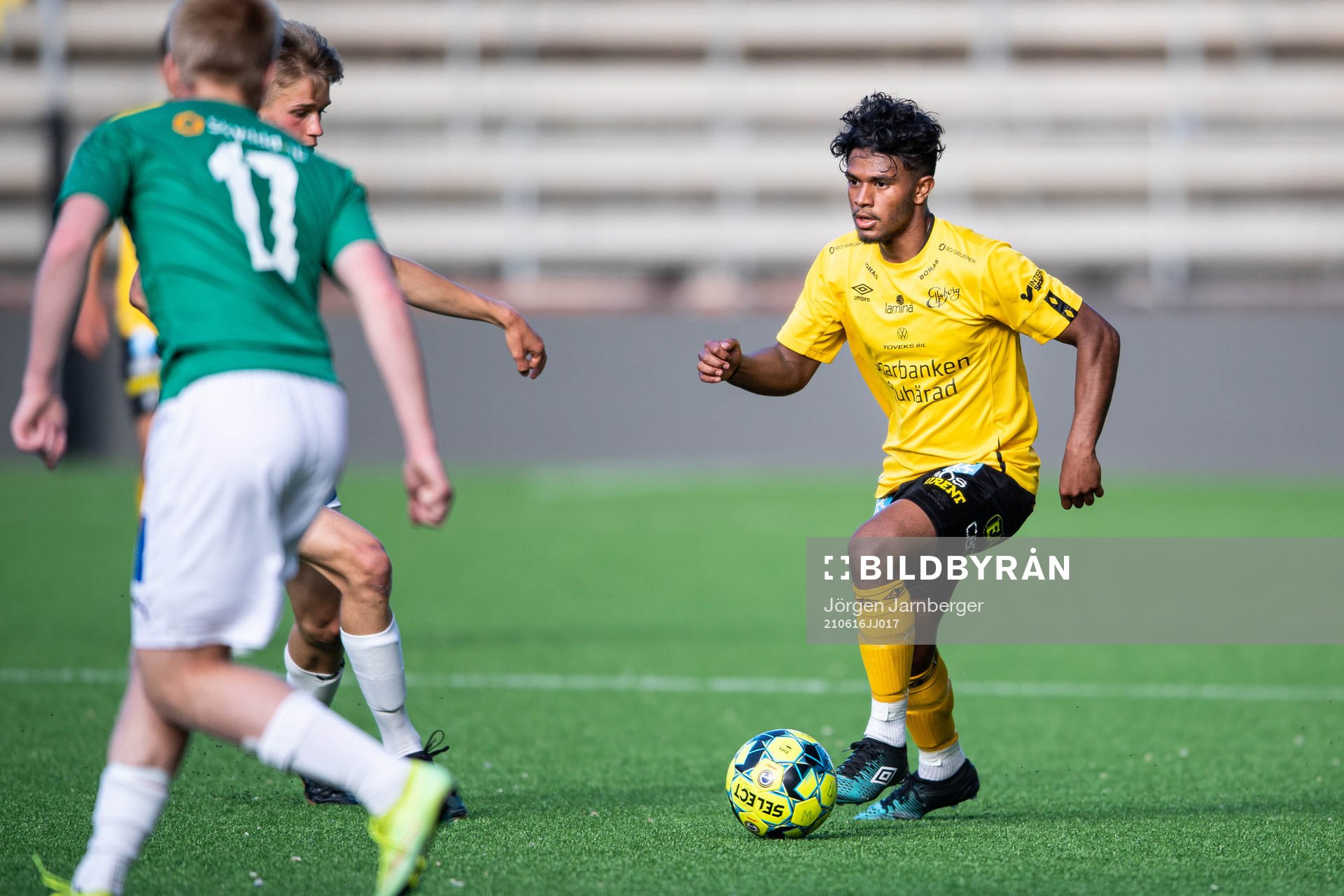 Elfsborgs Andrés Lindberg under fotbollsmatchen i P17 Allsvenskan Södra mellan Elfsborg och Jönköping den 16 juni 2021 i Borås.