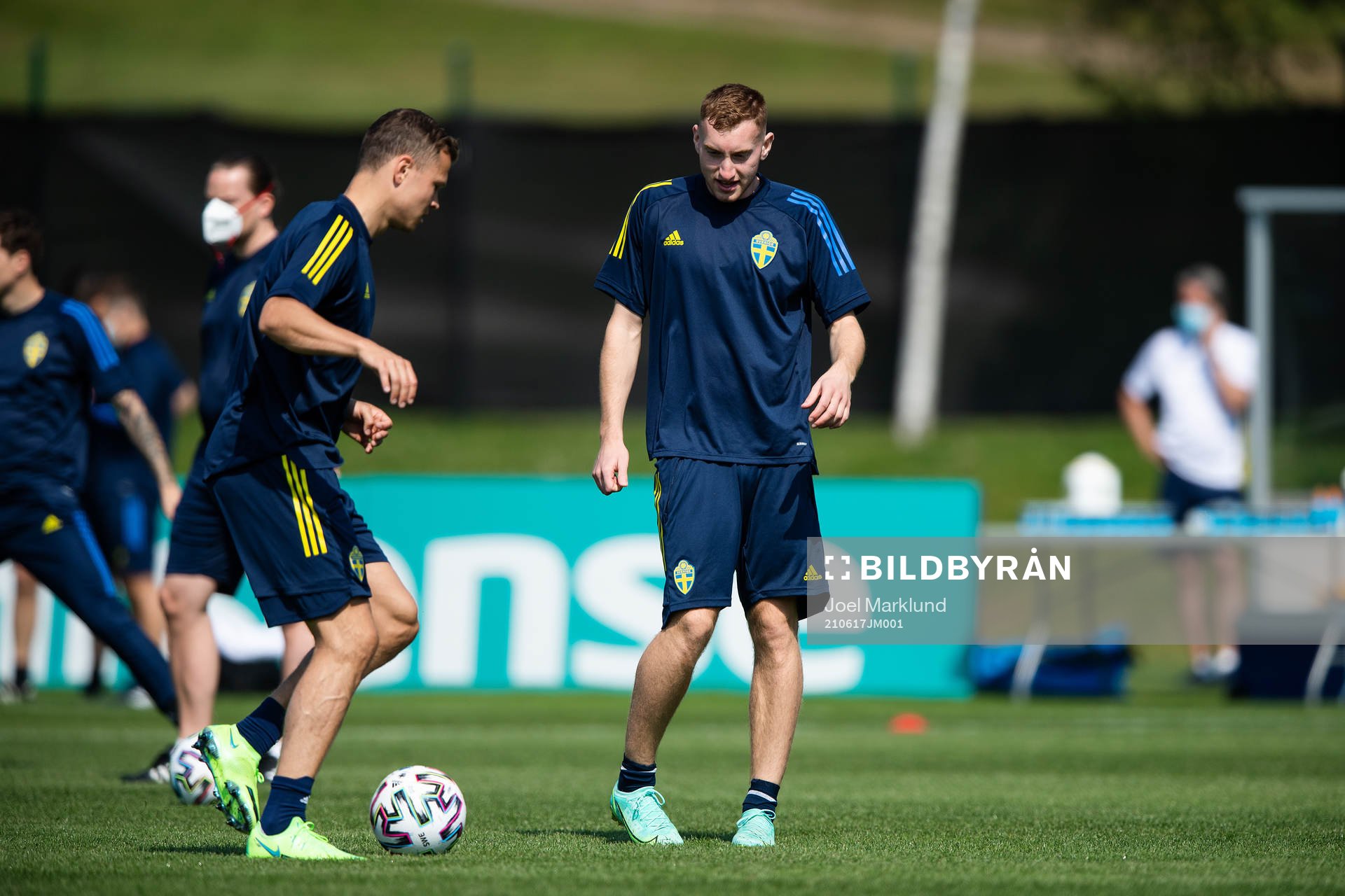 Viktor Claesson and Dejan Kulusevski of the Swedish
