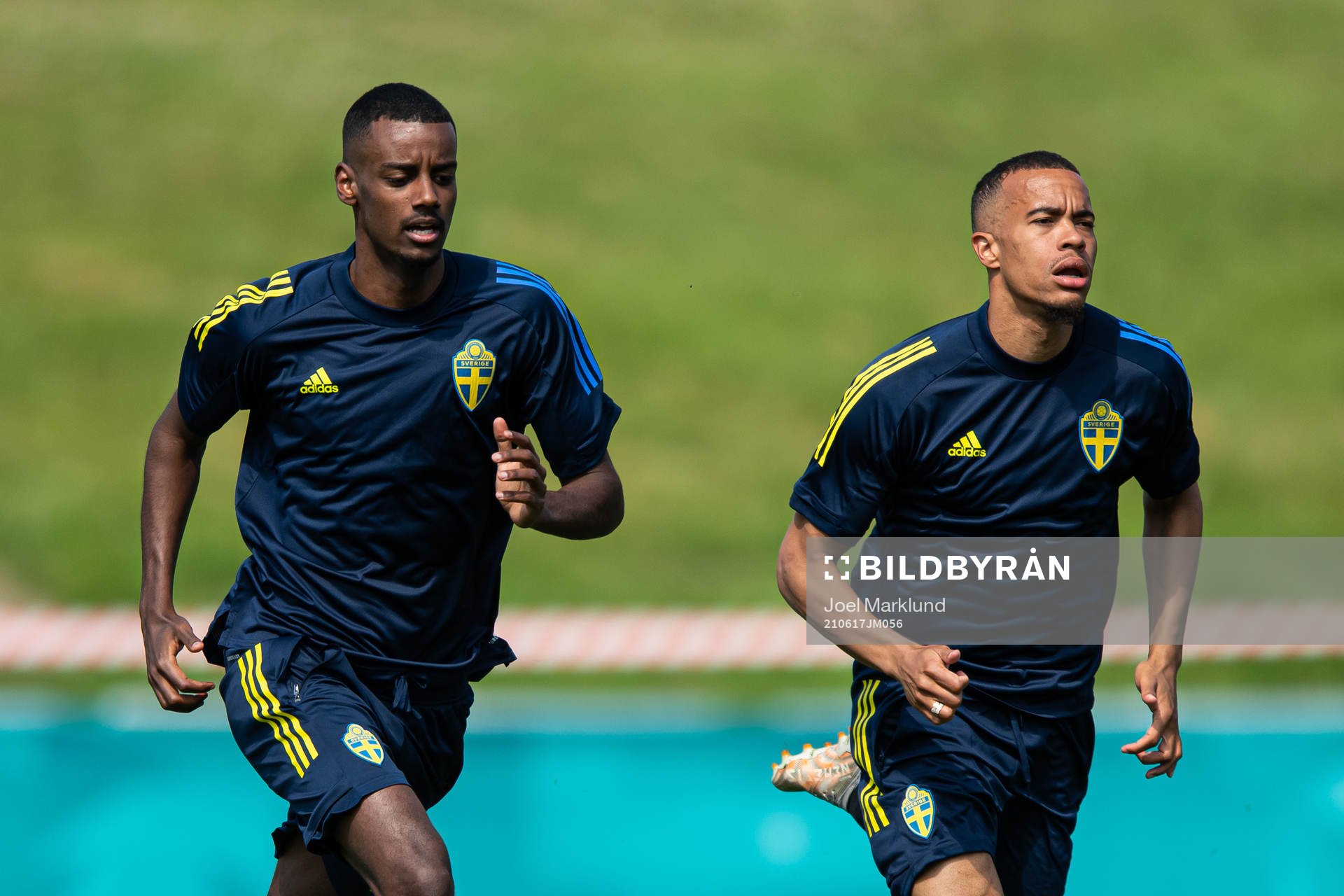 Alexander Isak and Robin Quaison of the Swedish national