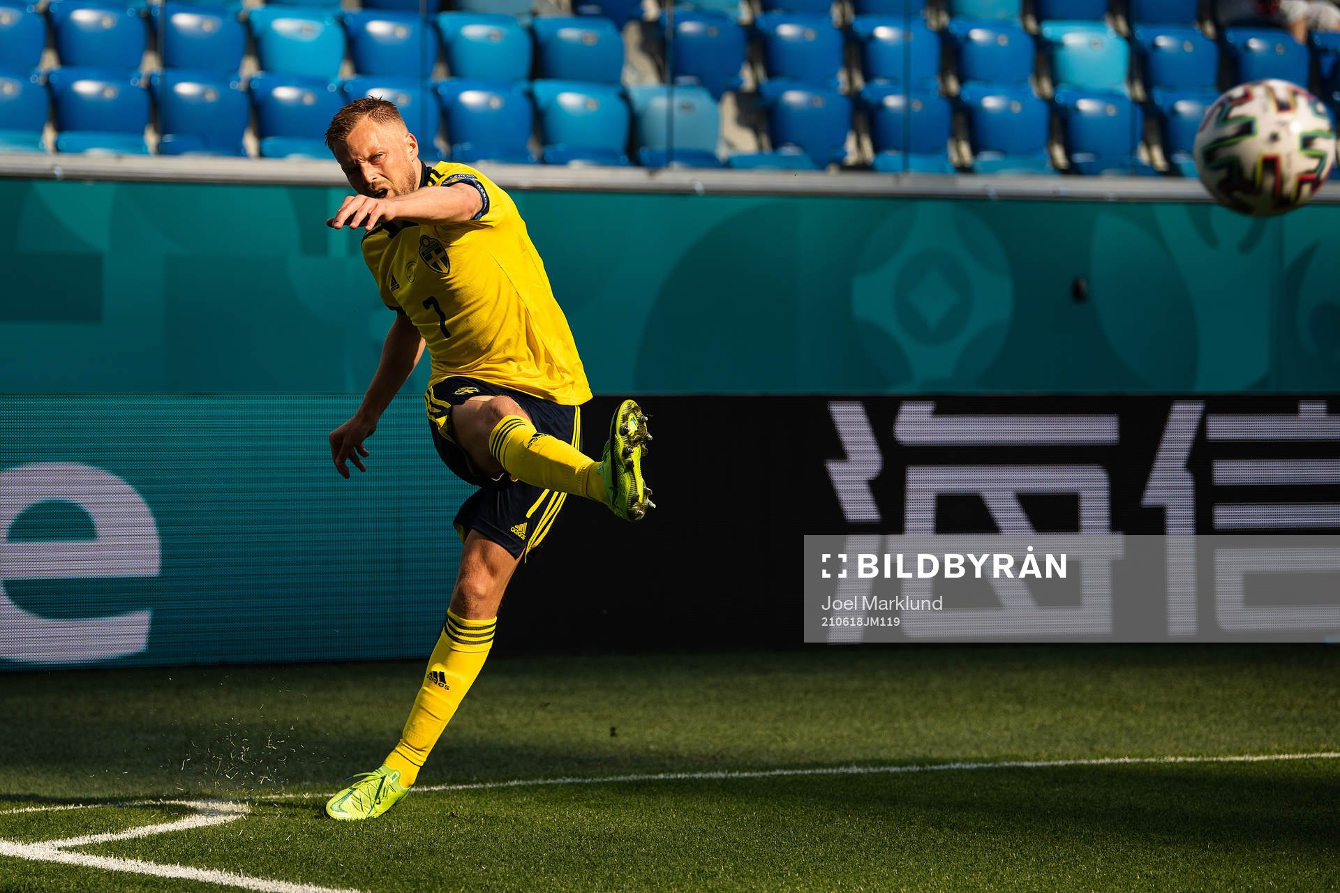 Sebastian Larsson of Sweden