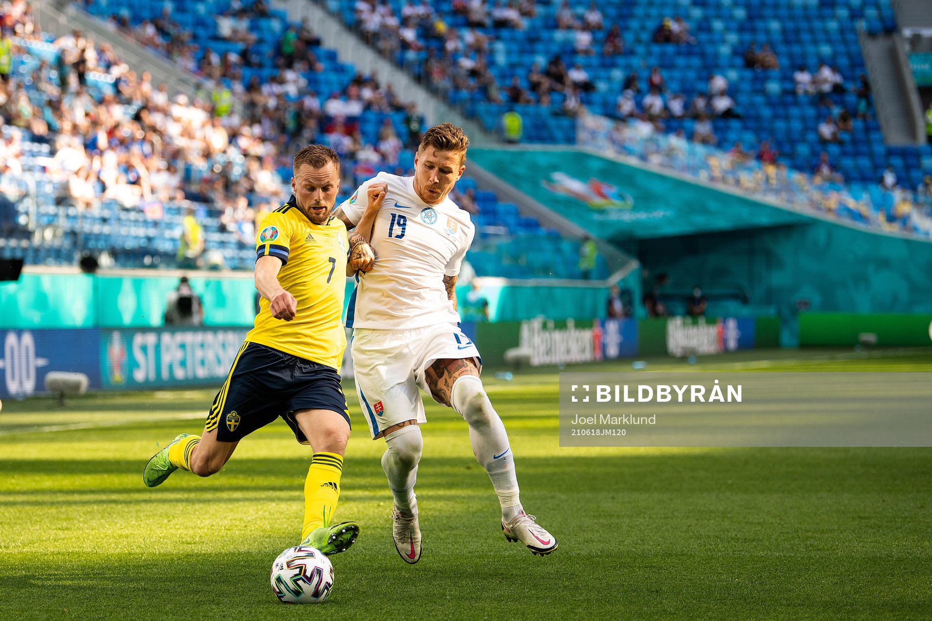 Sebastian Larsson of Sweden and Juraj Kucka of Slovakia