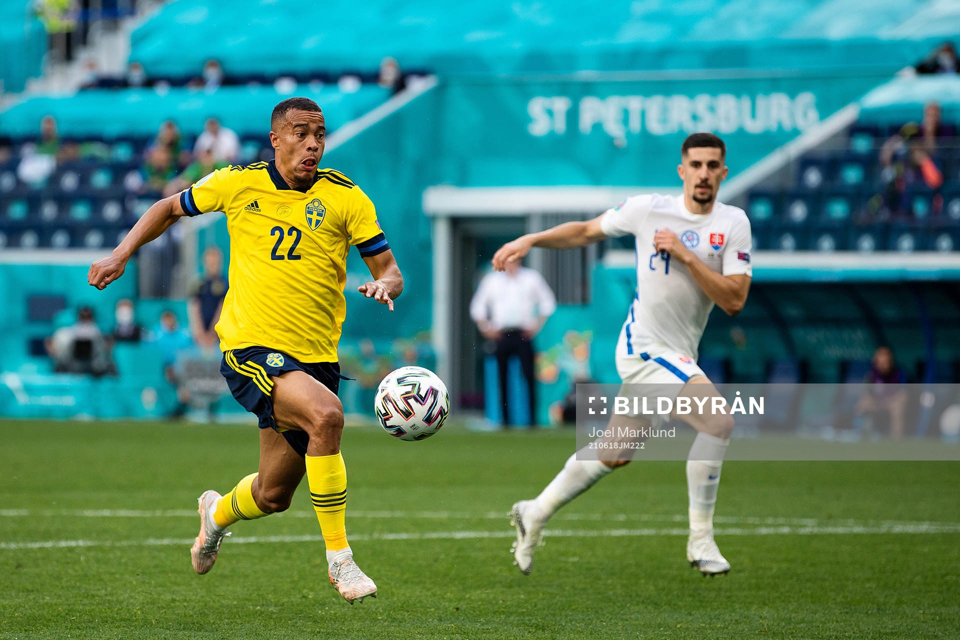 Robin Quaison of Sweden and Martin Koscelnik of Slovakia