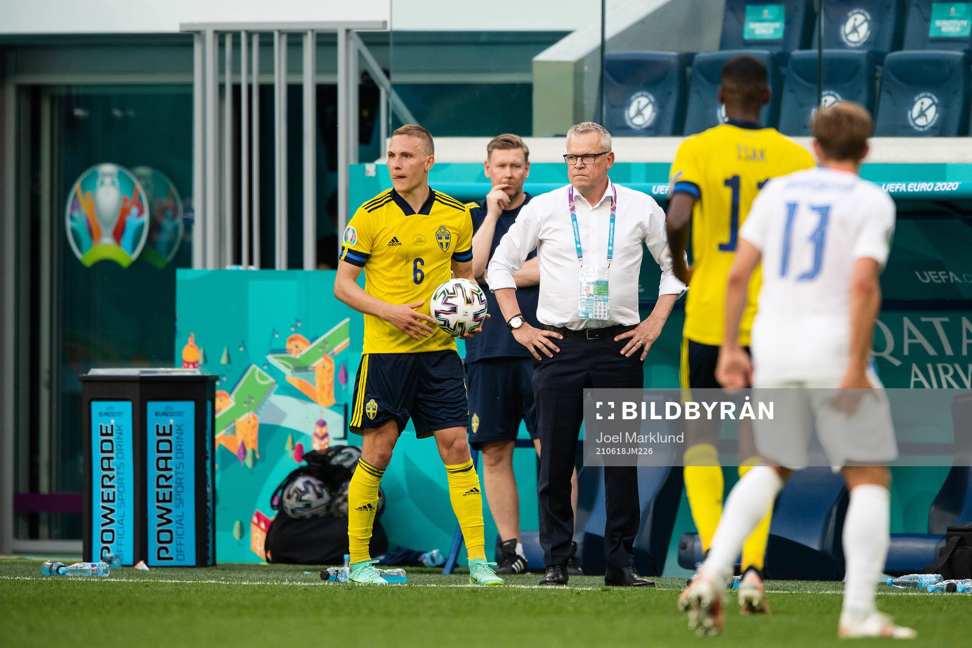 head coach Janne Andersson of Sweden