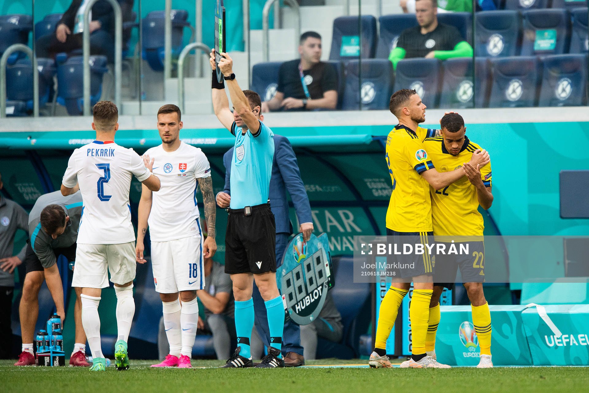 Marcus Berg is substituted for Robin Quaison of Sweden