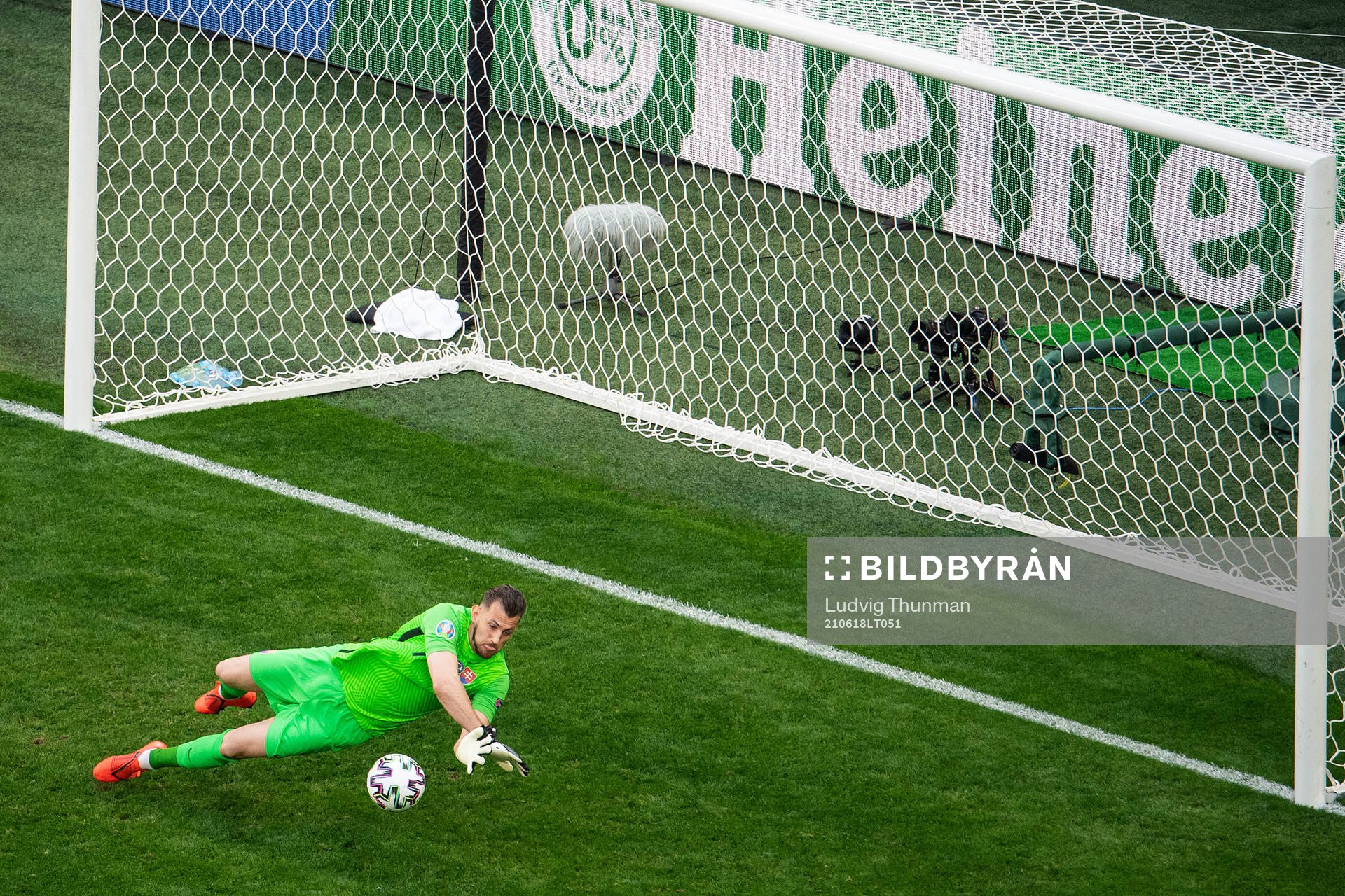 goalkeeper Martin Dubravka of Slovakia
