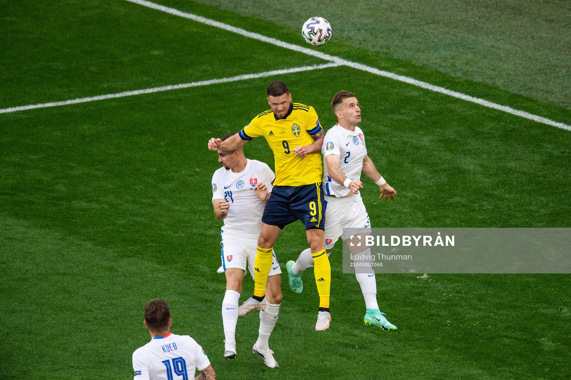 Marcus Berg of Sweden against Peter Pekarik and Martin