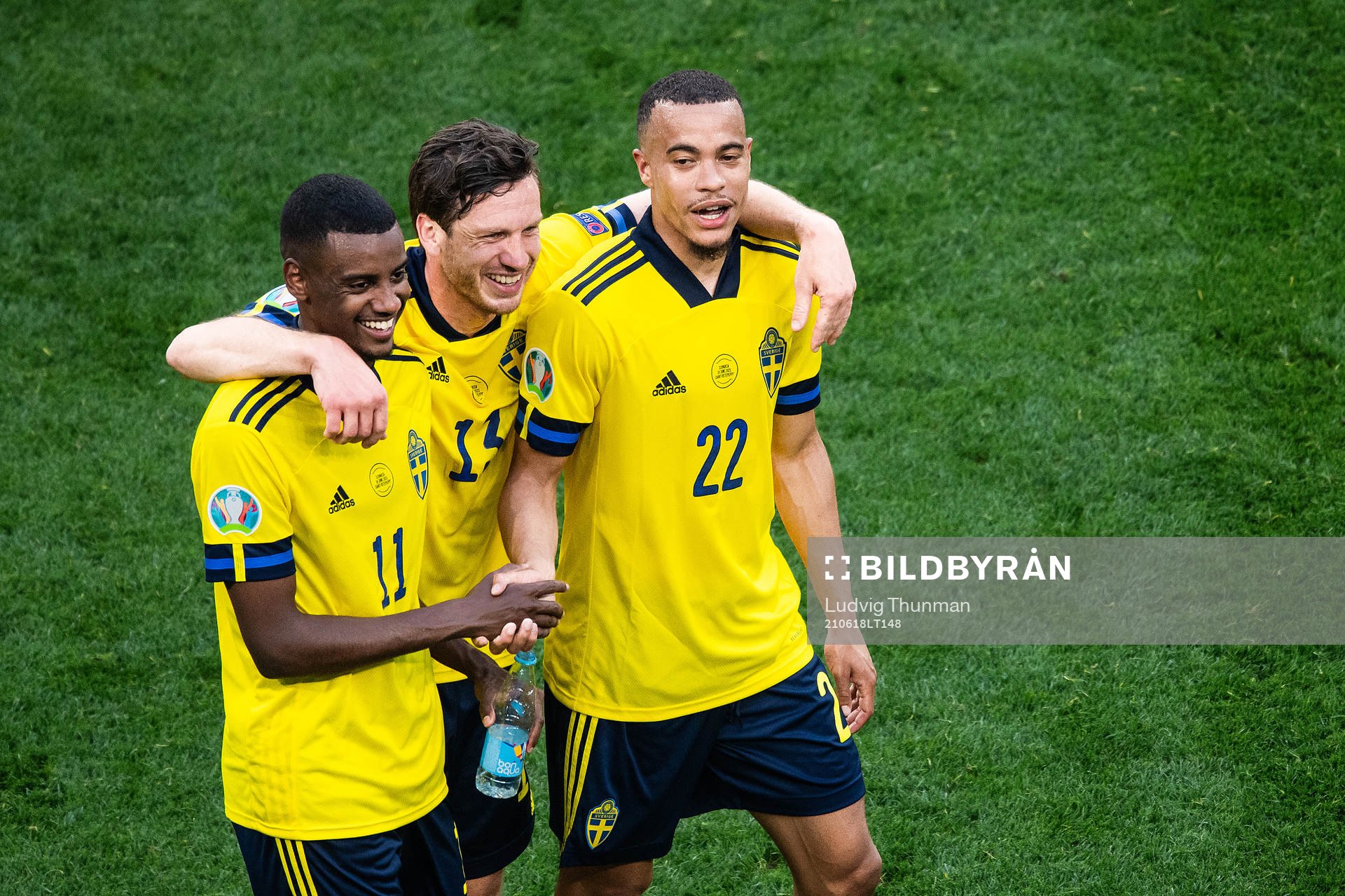 Alexander Isak, Gustav Svensson and Robin Quaison of Sweden