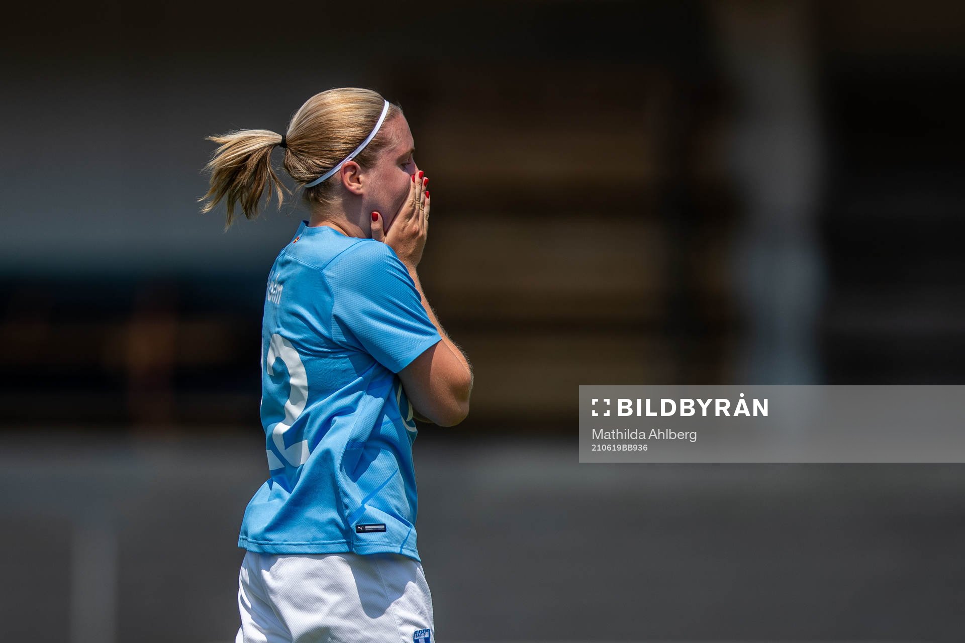 Malmö FFs Amanda Kander deppar