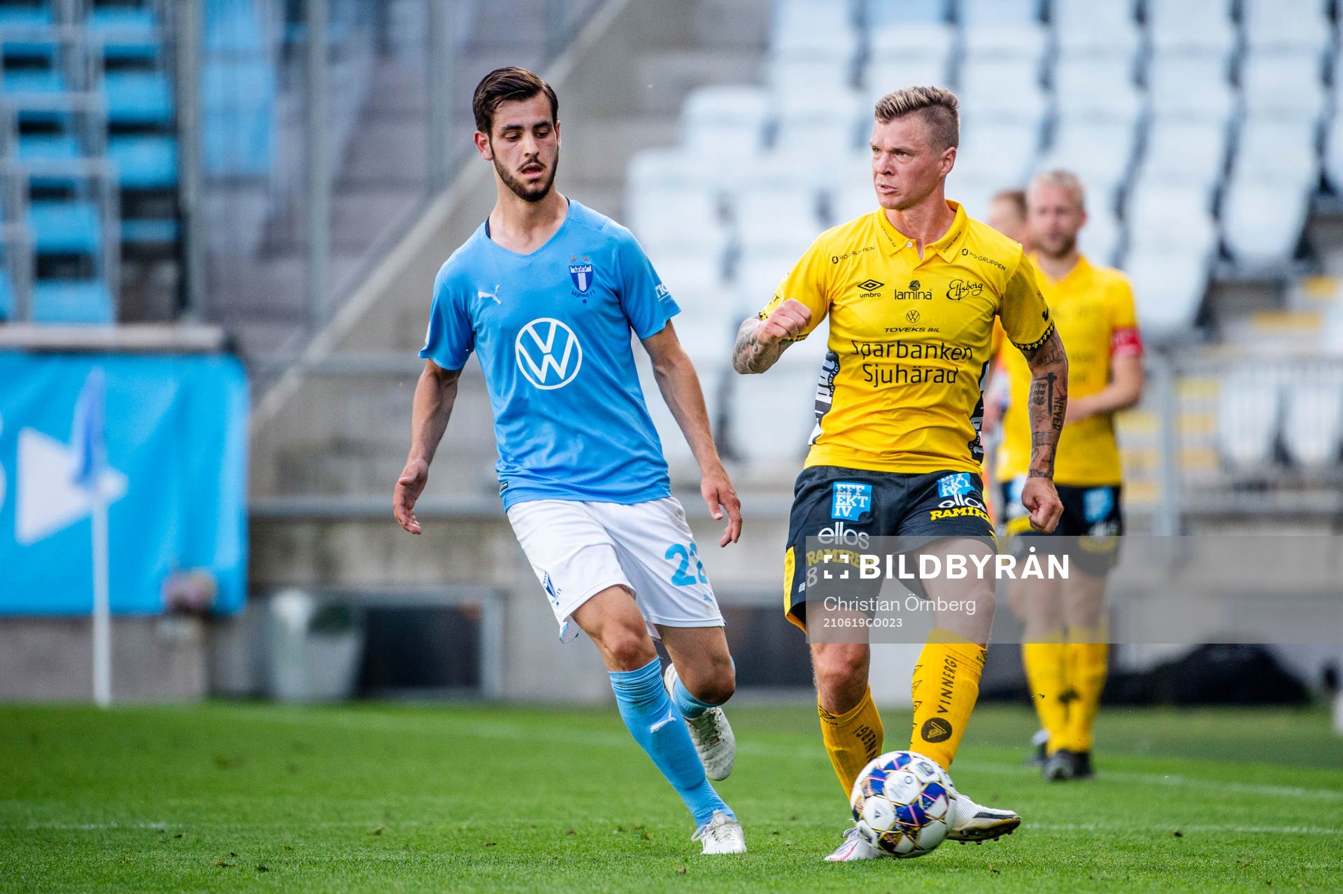 Malmö FFs Adi Nalic mot Elfsborgs Samuel Holmén