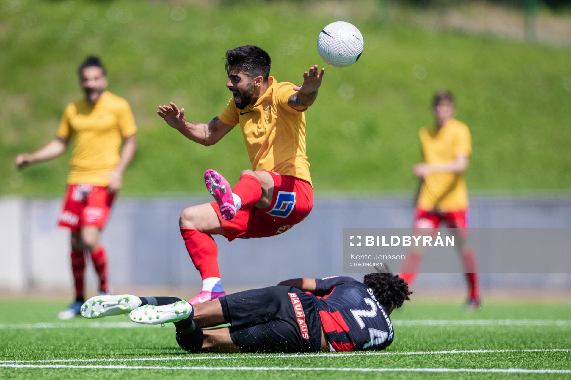 Örebro Syrianskas Rodin Deprem och Brommapojkarnas Jesper