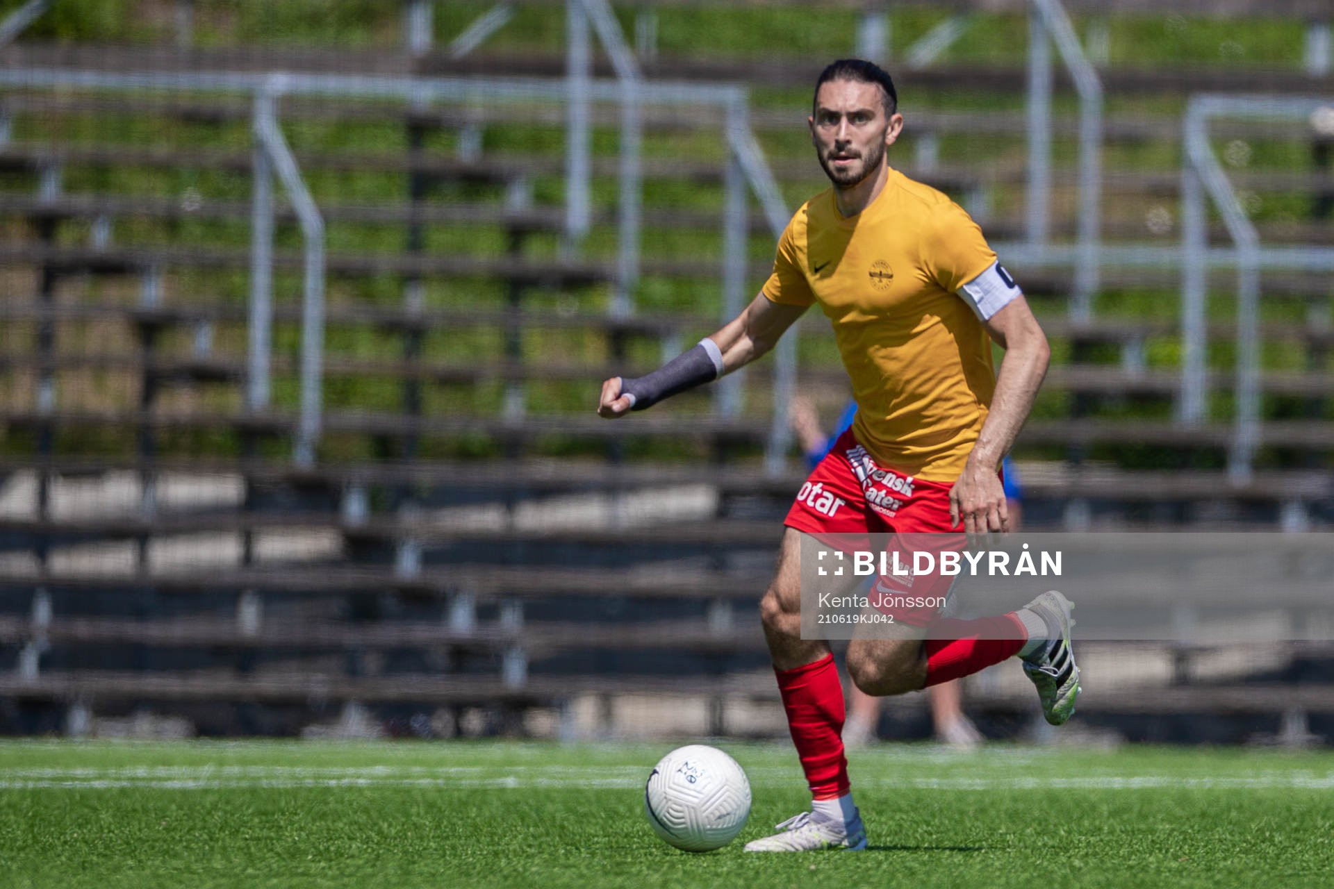 Örebro Syrianskas Laurence Bell