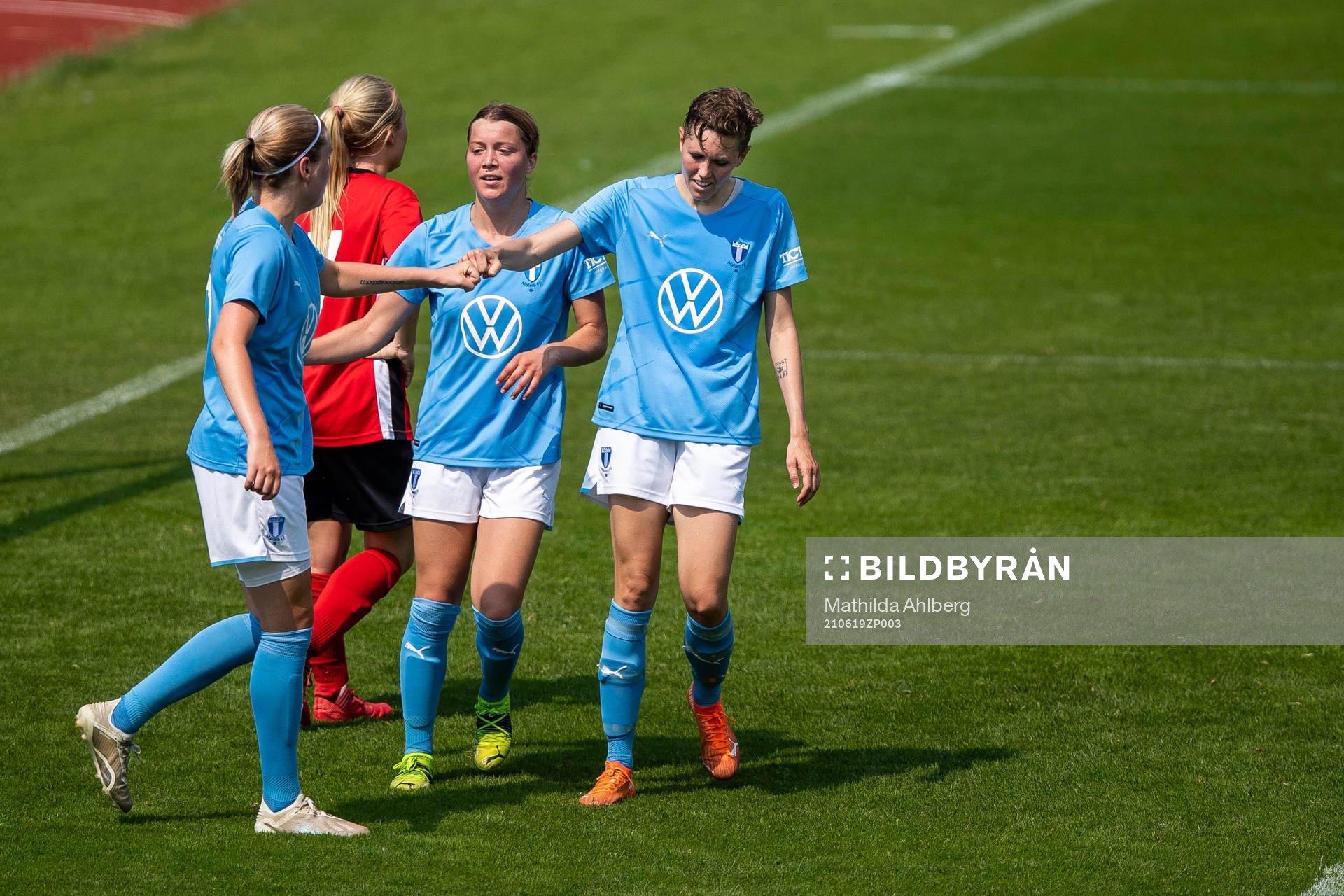 Malmö FFs Anna Hellsten jublar