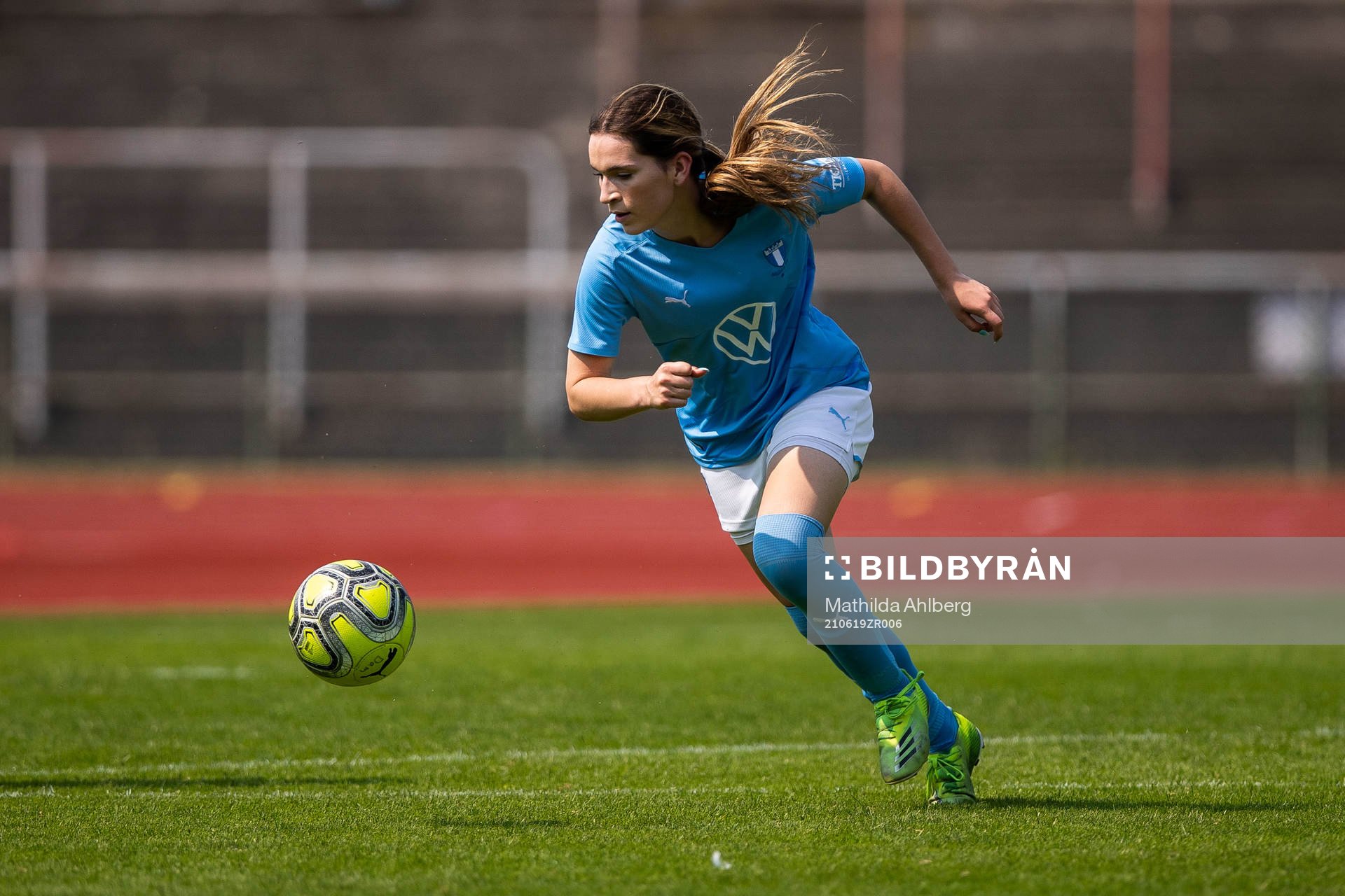 Malmö FFs Mikaela Cindric under fotbollsmatchen i Division 3 Sydvästra Skåne mellan Malmö FF och Lindeborg den 19 juni 2021 i Malmö.