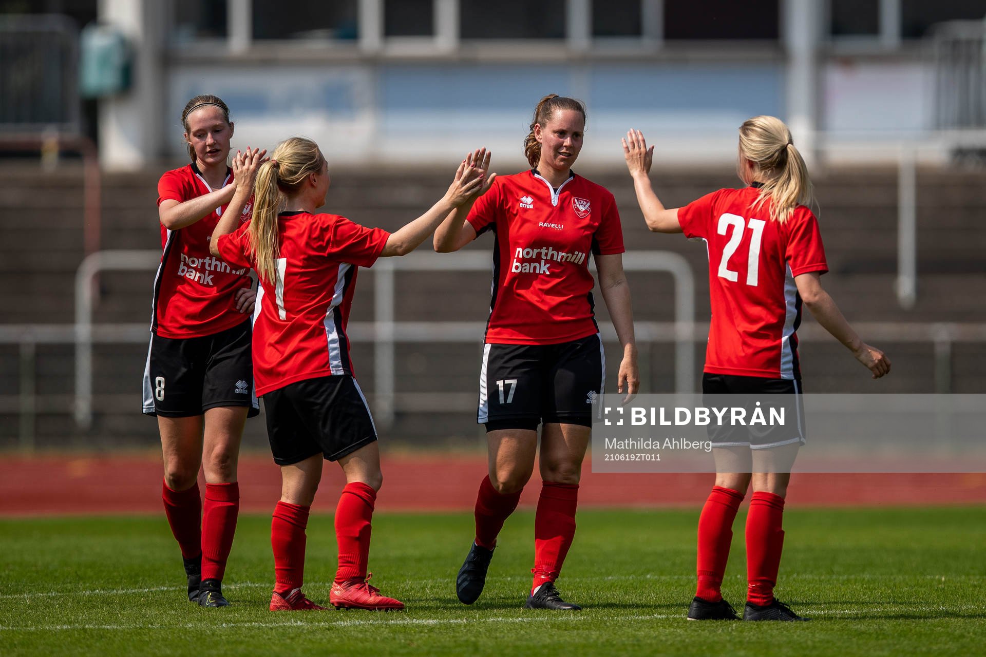 Lindeborgs Lina Robertsson Nyman, Agnes Elfvingsson,
