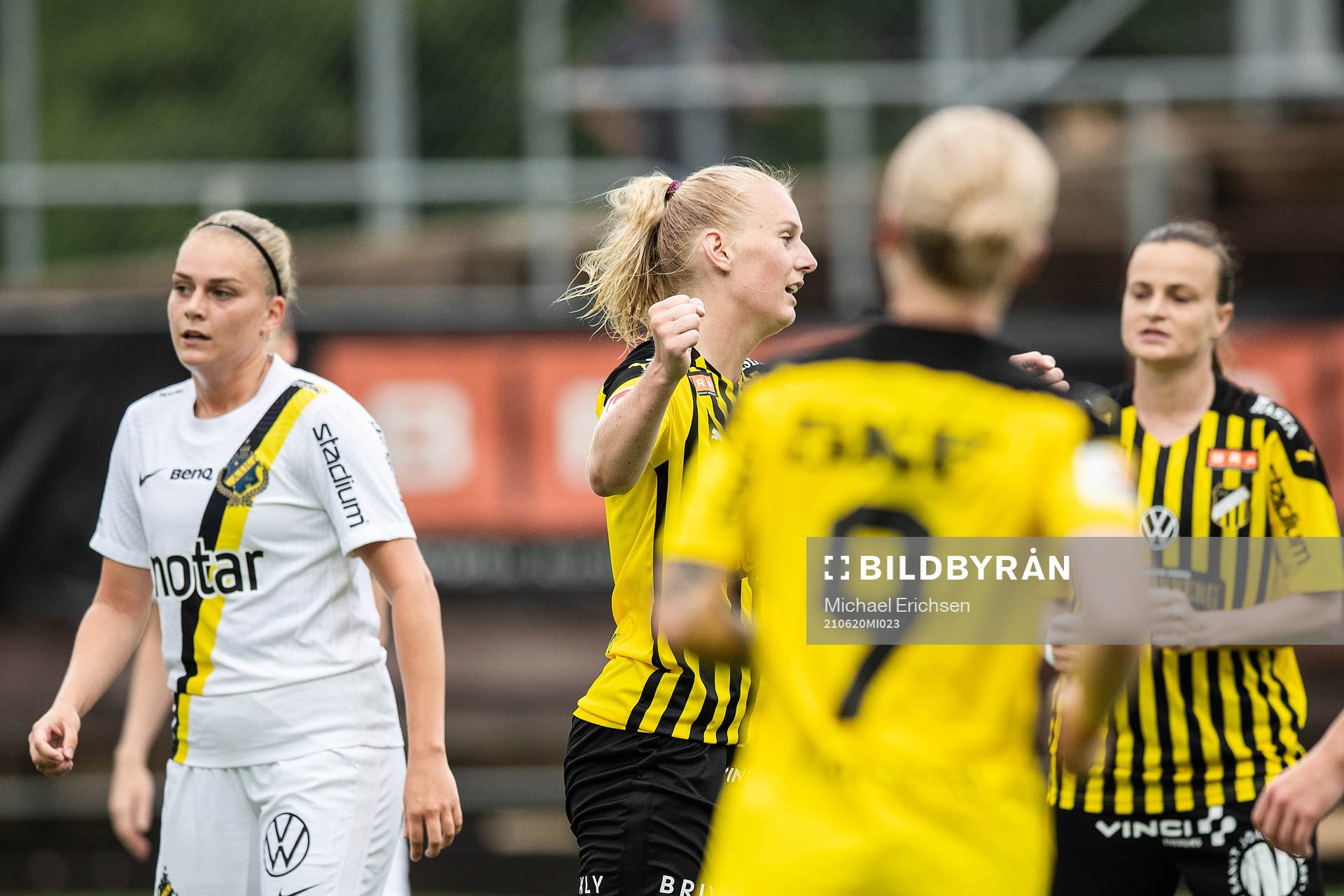 Häckens Stina Blackstenius jublar