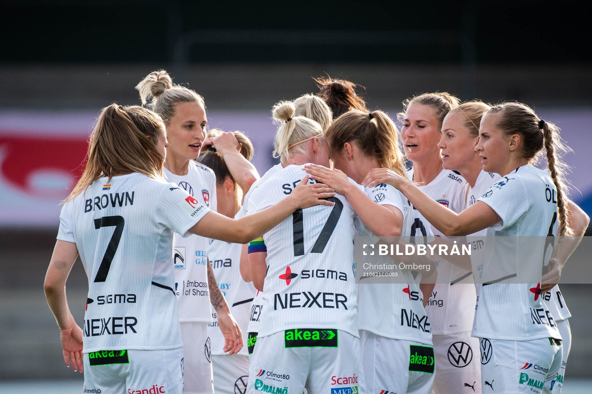 Rosengårds spelare jublar