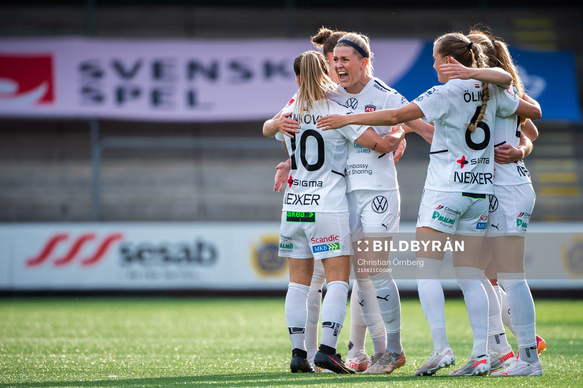 Rosengårds Olivia Schough jublar