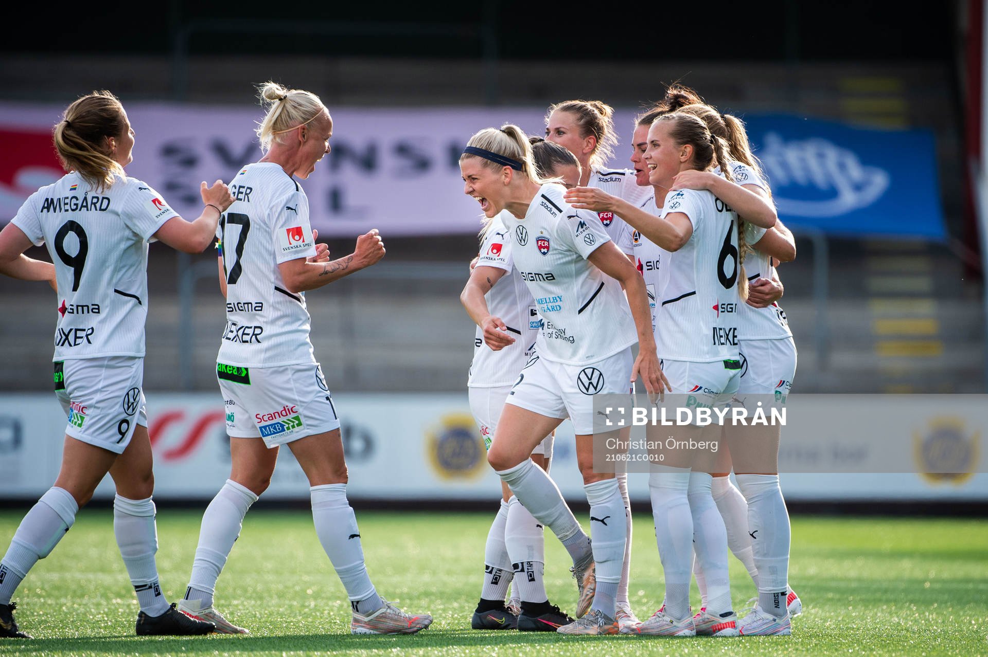 Rosengårds Olivia Schough jublar
