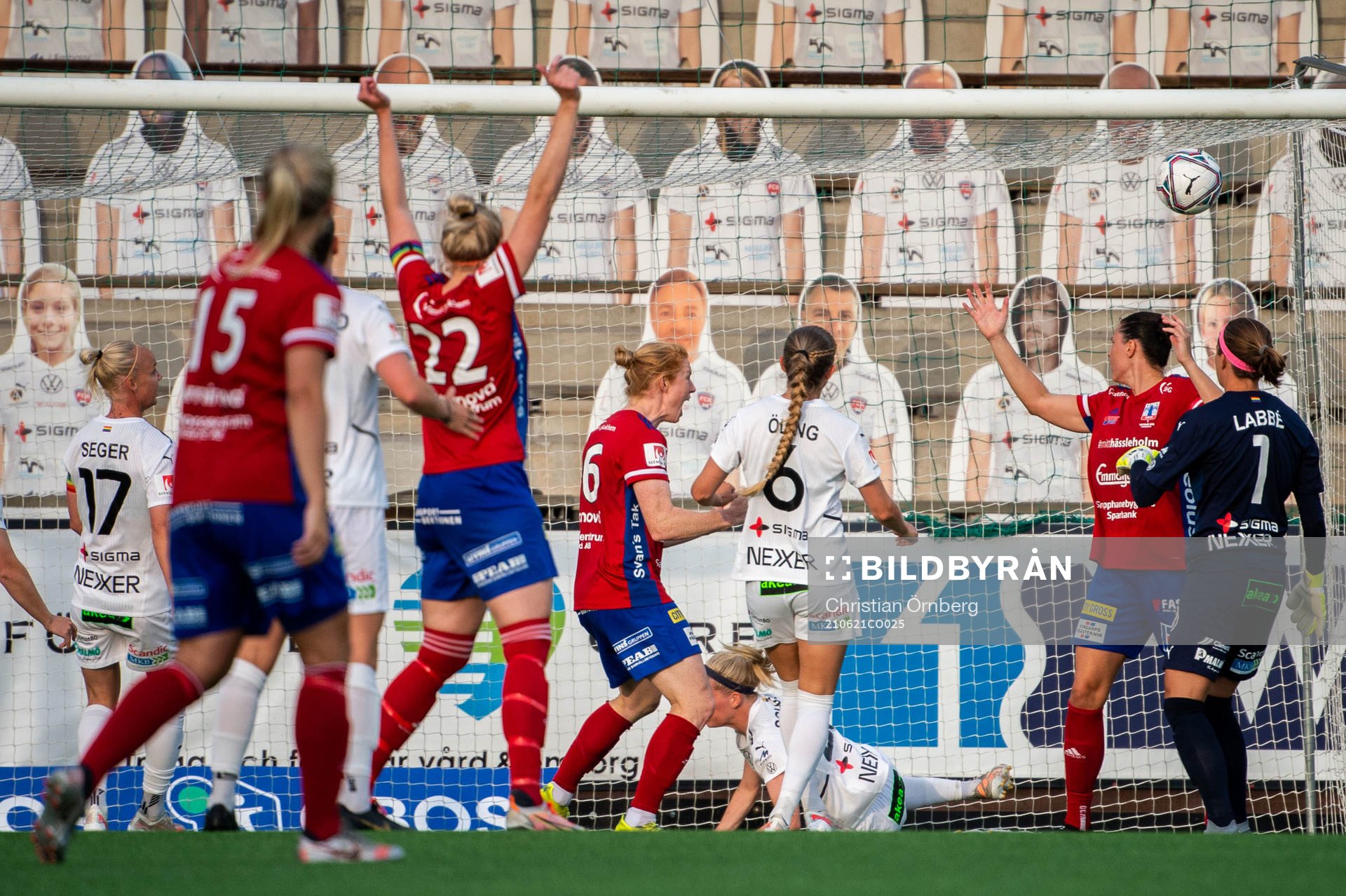 Vittsjös Emily Gielnik jublar efter 2-1 under fotbollsmatchen i Damallsvenskan mellan FC Rosengård och Vittsjö den 21 juni 2021 i Malmö.