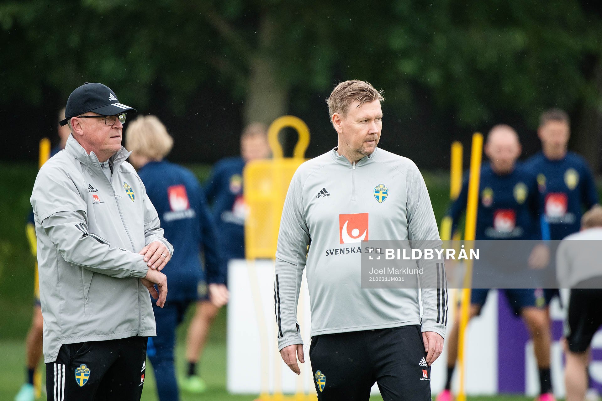 head coach Janne Andersson and assistant coach Peter