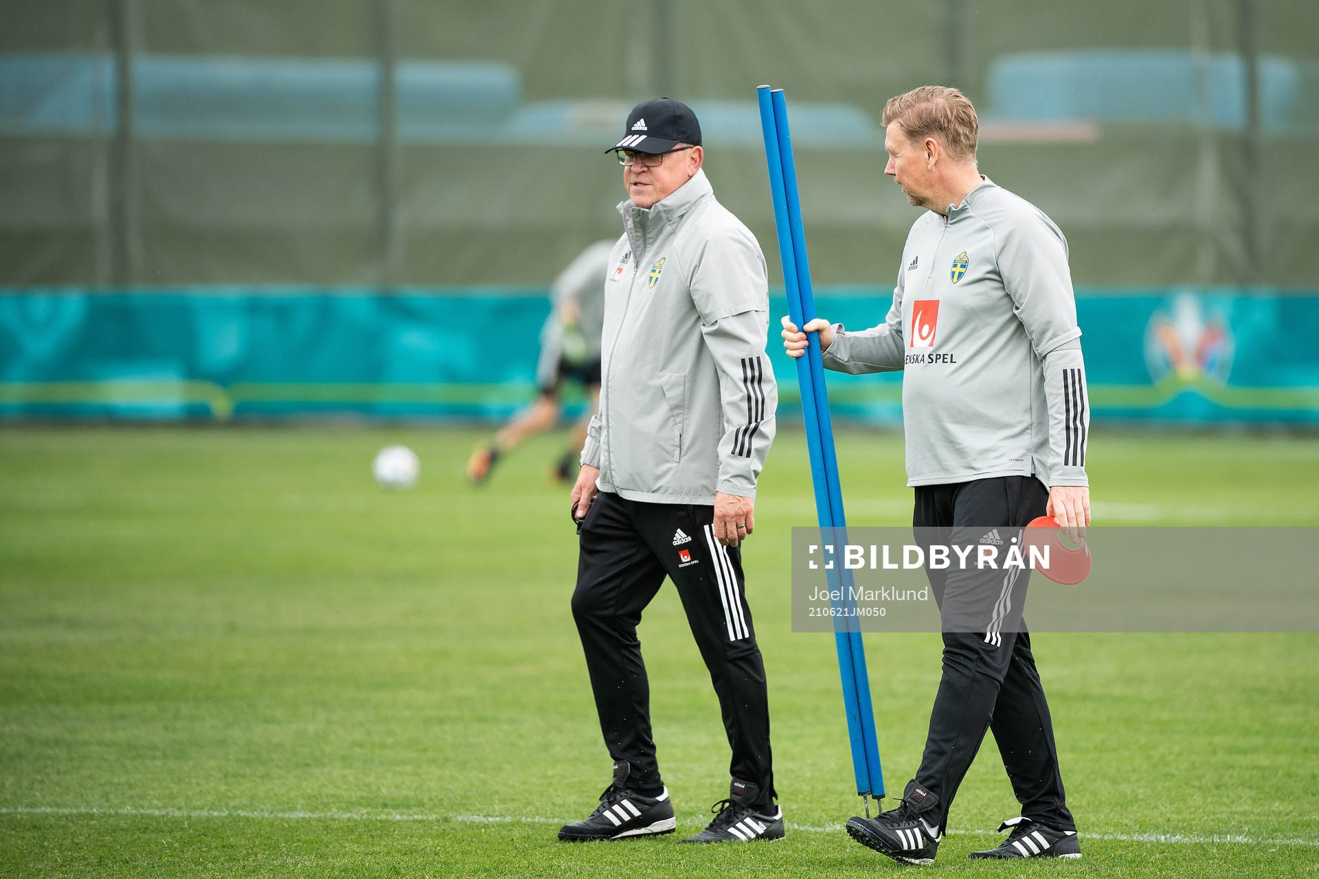 head coach Janne Andersson and assistant coach Peter