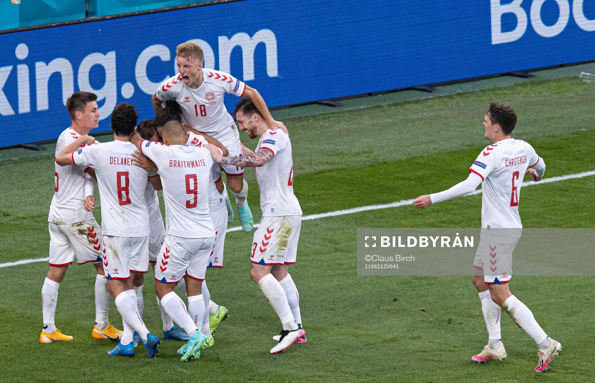 [DK=20210621: Daniel Wass, Danmark jubler