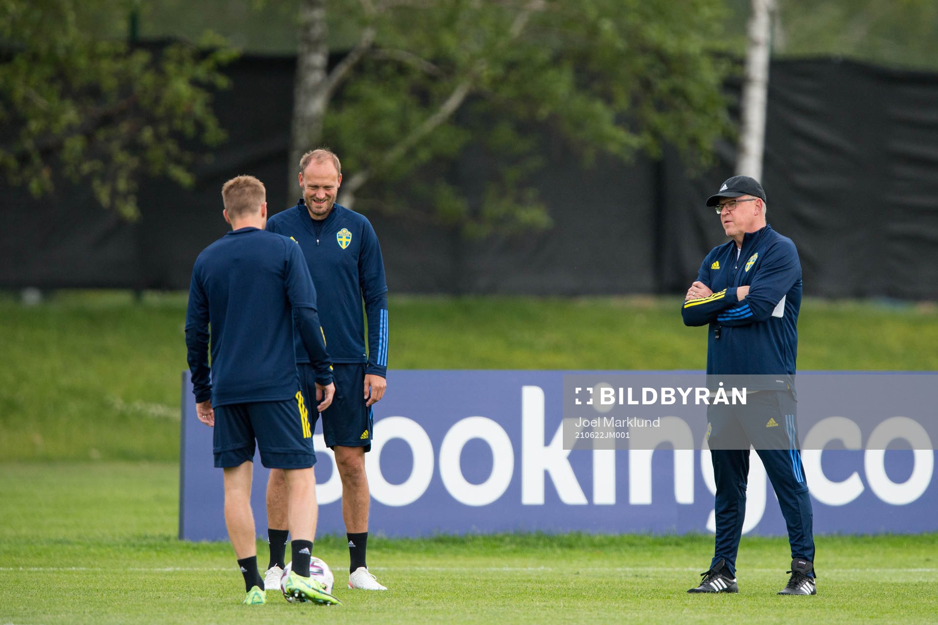 Sebastian Larsson, Andreas Granqvist and head coach Janne