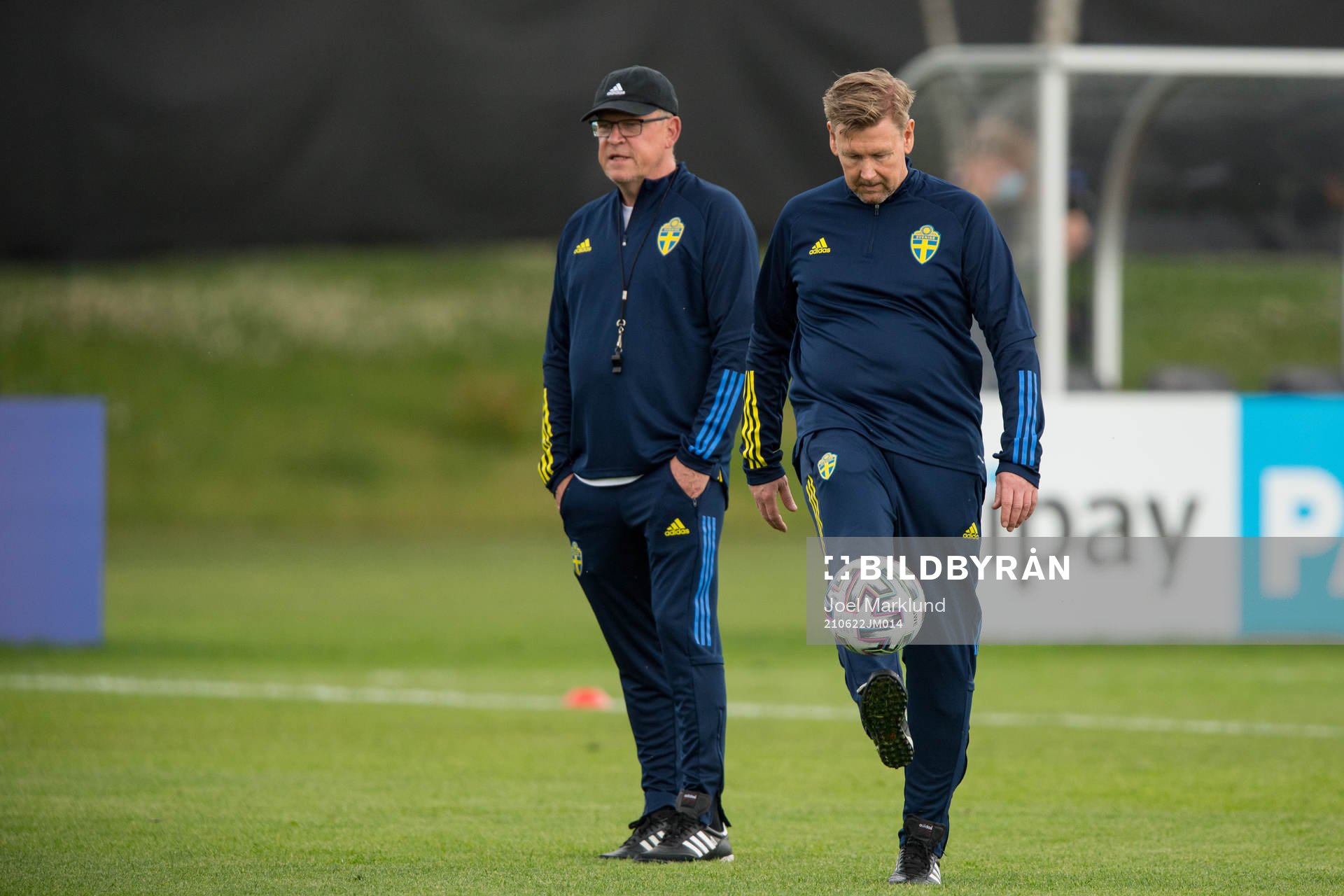 Head coach Janne Andersson and assistant coach Peter