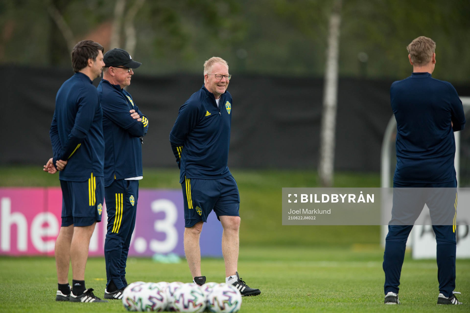 Sports psychologist Daniel Ekvall, head coach Janne
