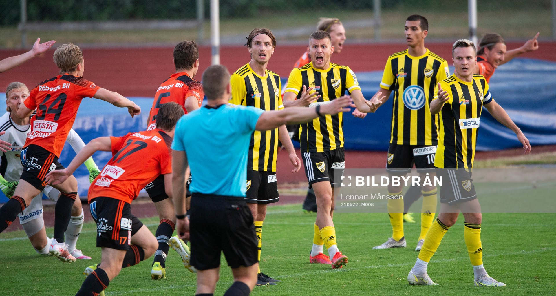 Karlskrona har gjort 2-1 i 90:e minuten i matchen i div. 2 mellan Karlskrona och IFK Hässleholm i Karlskrona 22 juni 2021.