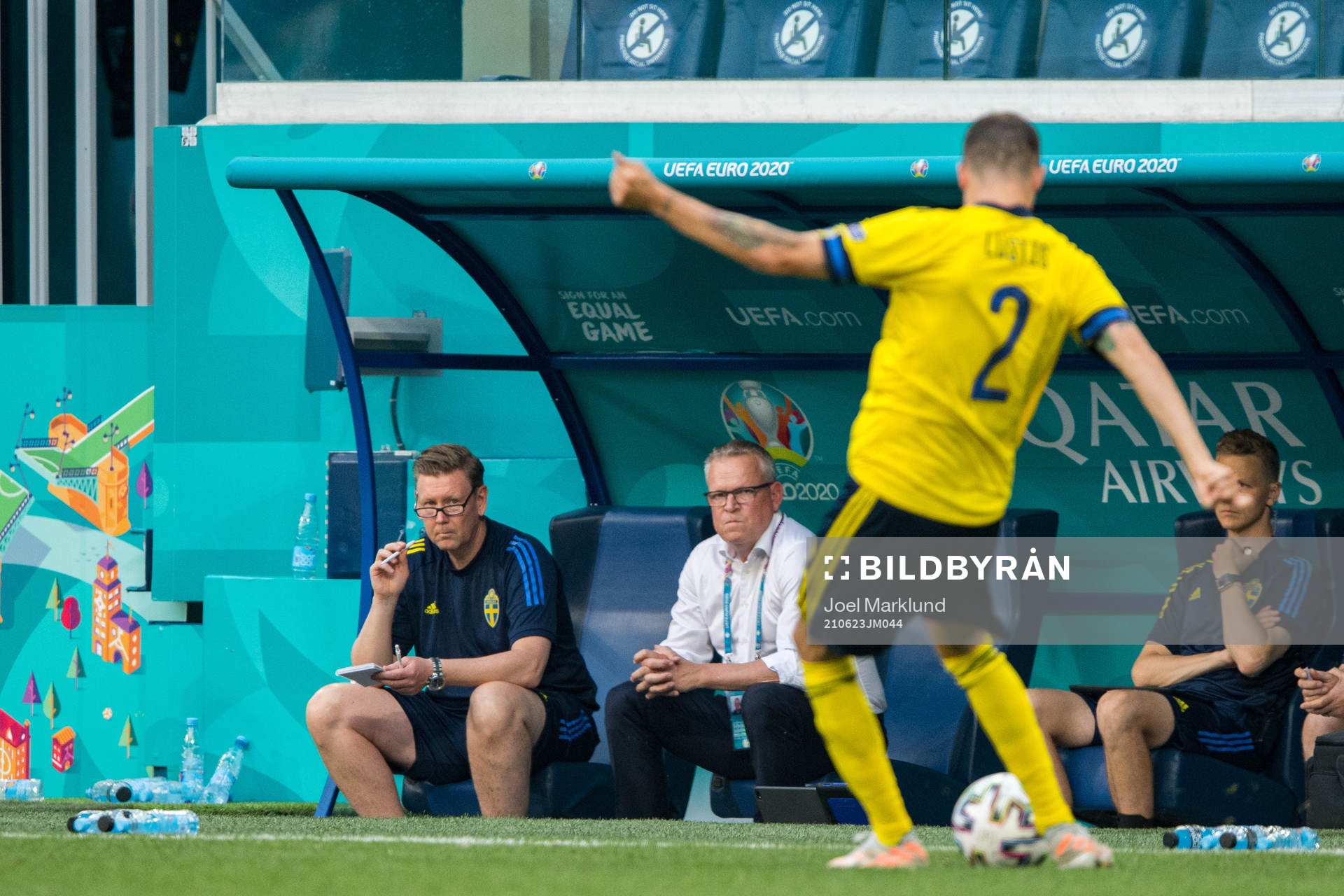 Assistant coach Peter Wettergren and head coach Janne
