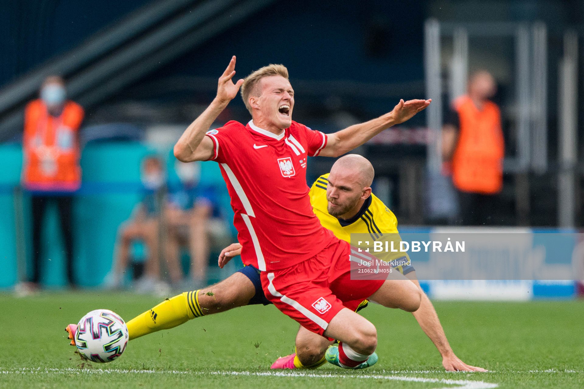 Karol Swiderski of Poland and Marcus Danielson of Sweden