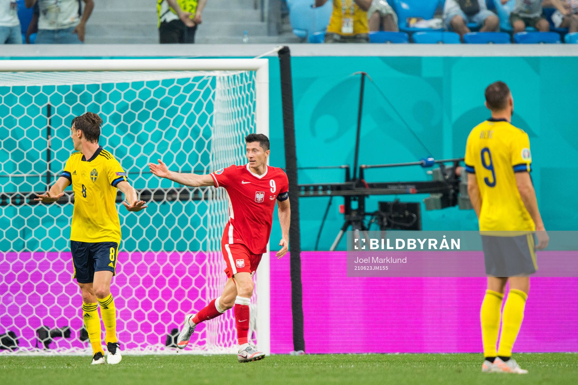 Robert Lewandowski of Poland celebrates