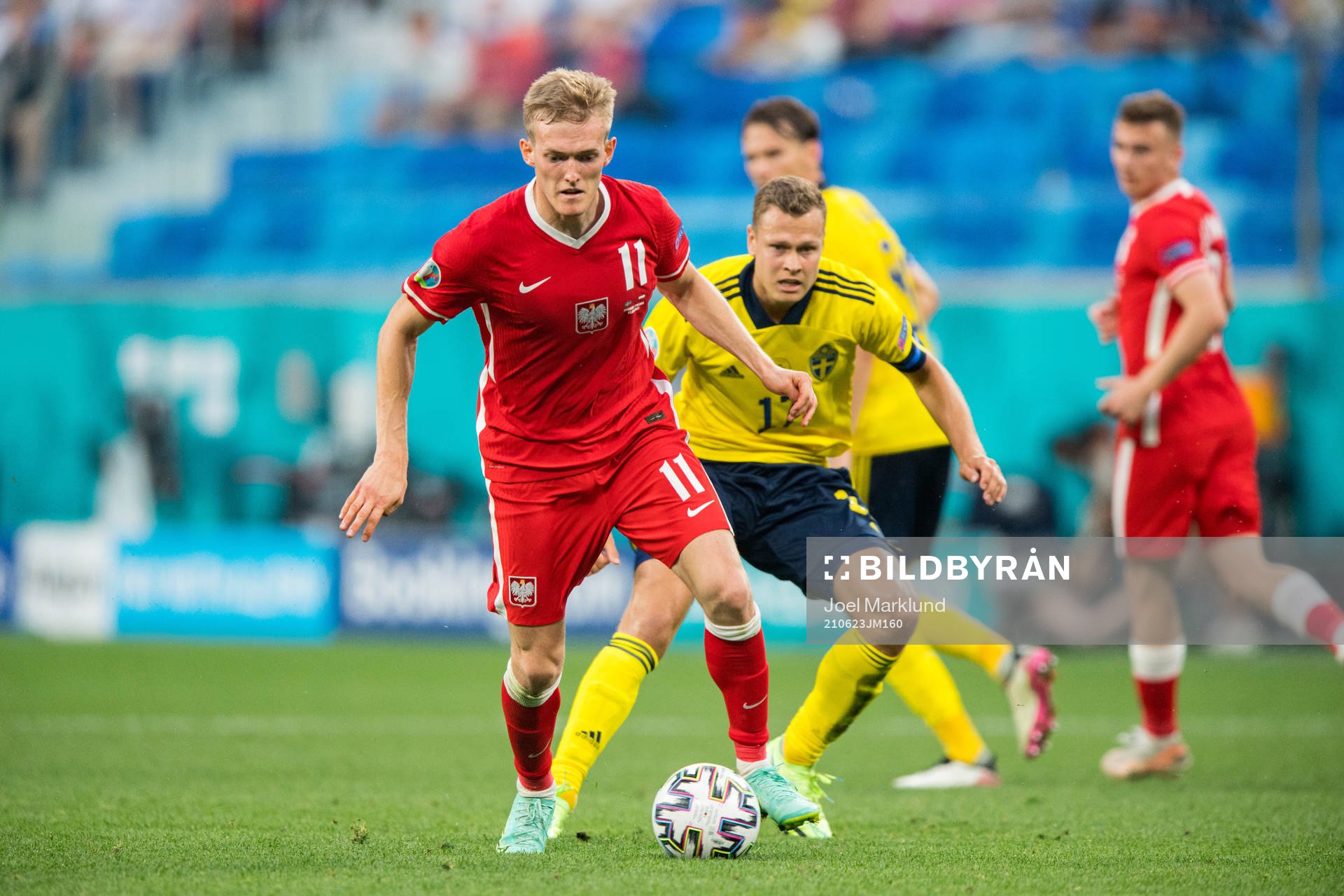 Karol Swiderski of Poland and Viktor Claesson of Sweden