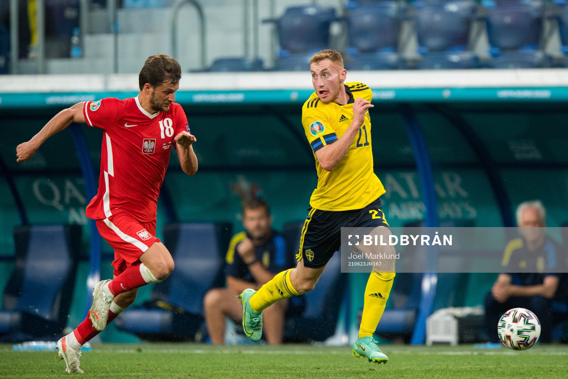 Bartosz Bereszynski of Poland and Dejan Kulusevski of Sweden during the UEFA Euro 2020 Football Championship match between Sweden and Poland on June 23, 2021 in Saint Petersburg.
